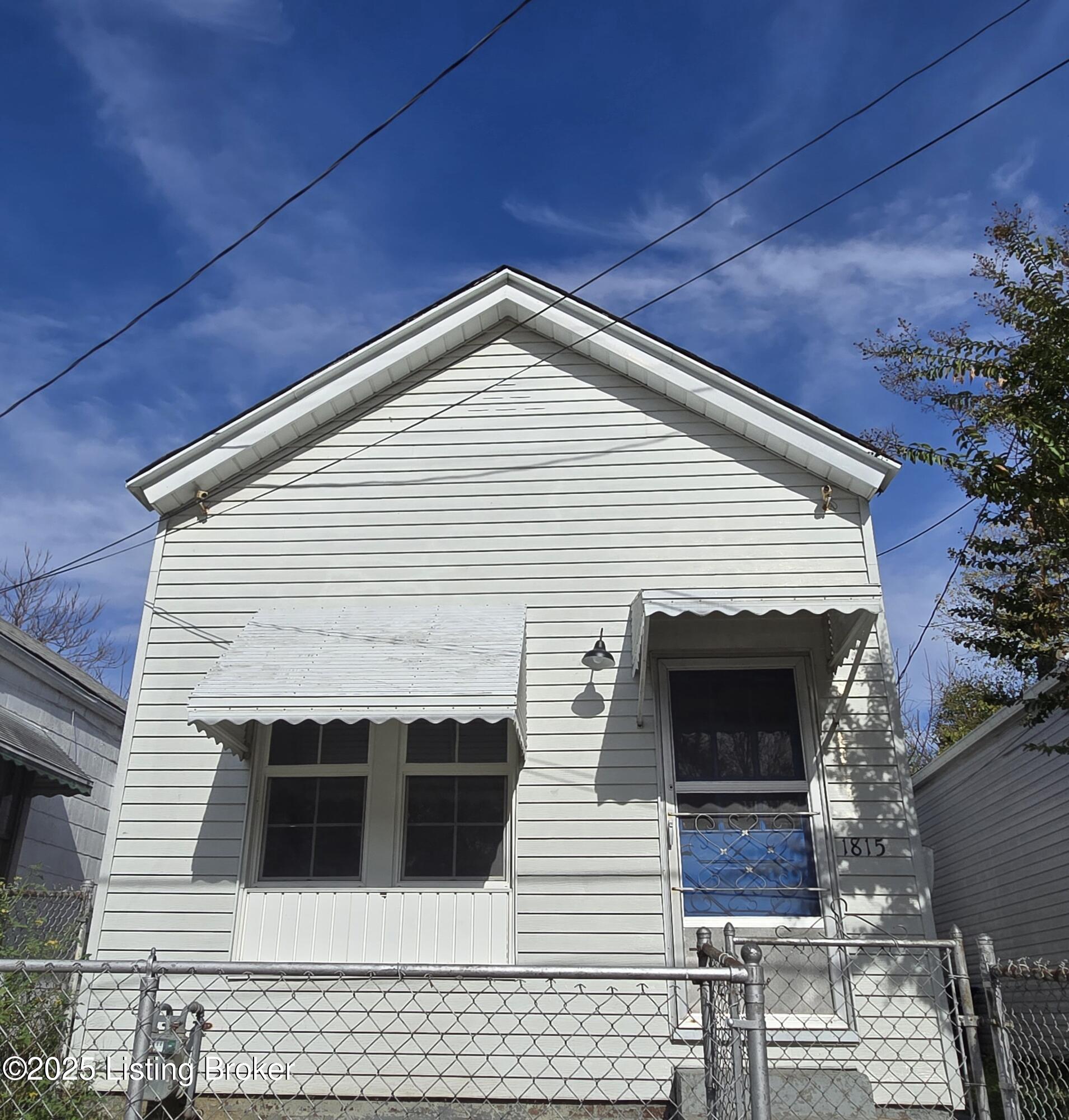 1815 Owen St Property Photo 1