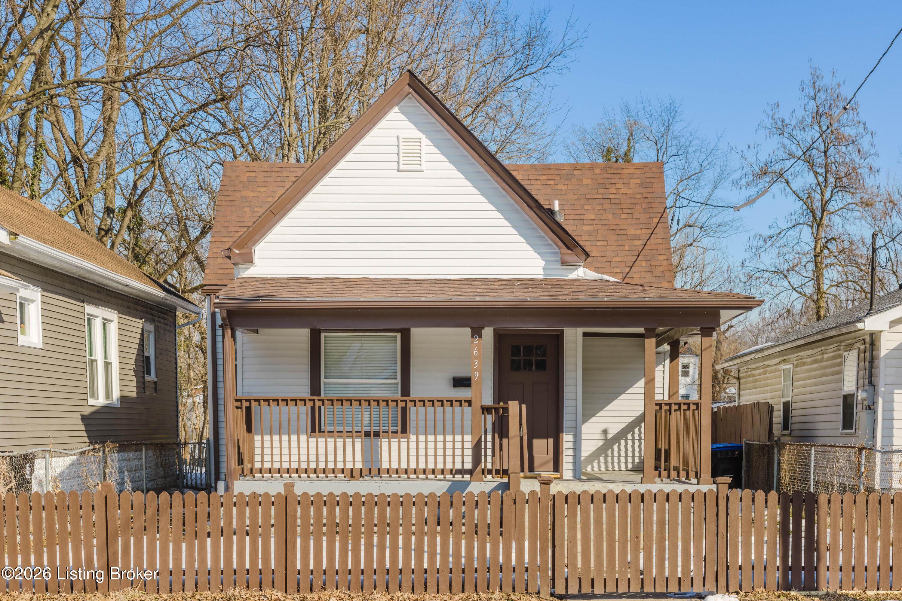 2639 Greenwood Ave Property Photo 1