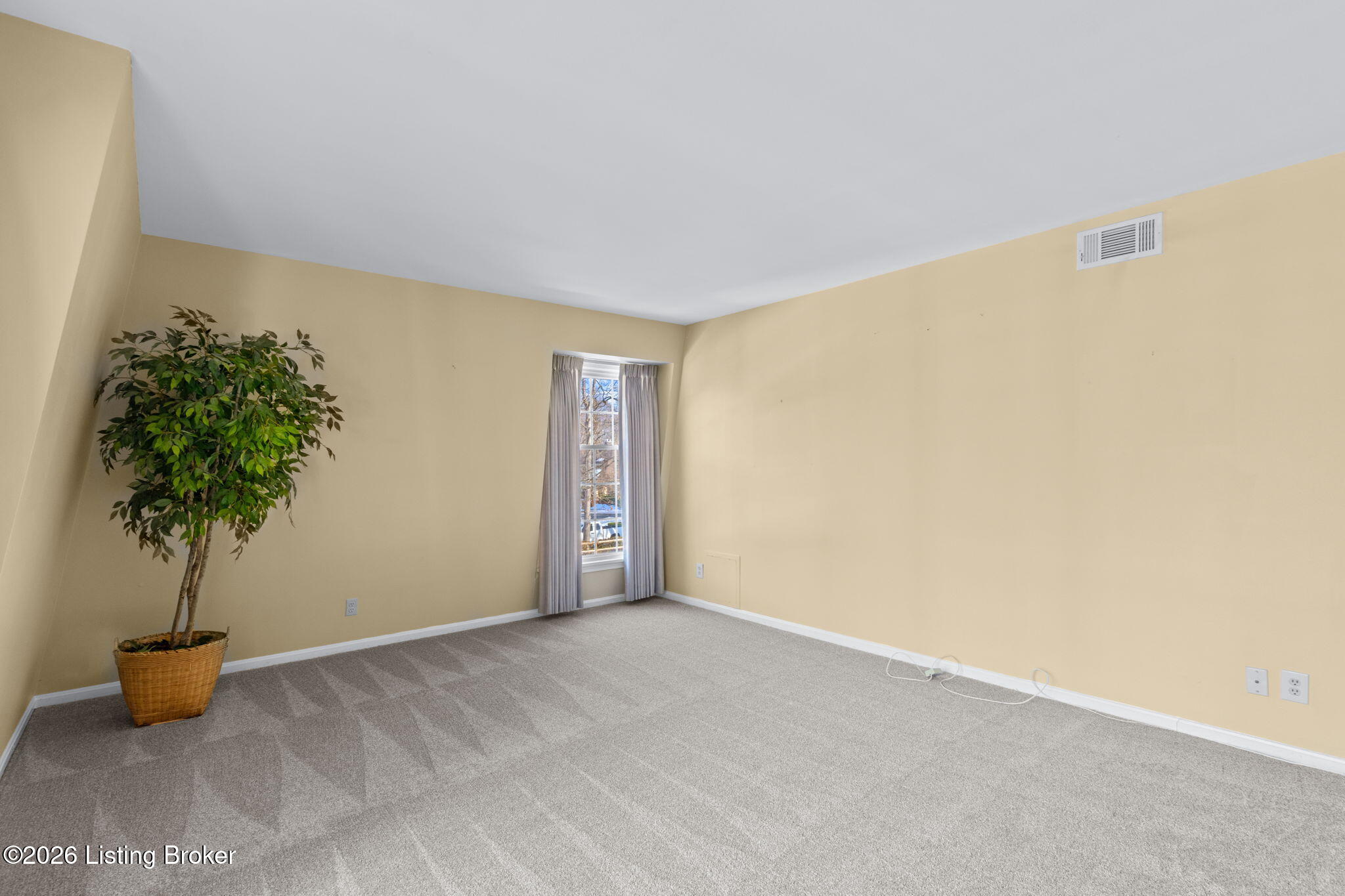 521 Zorn Ave Apt G11 Property Photo 5