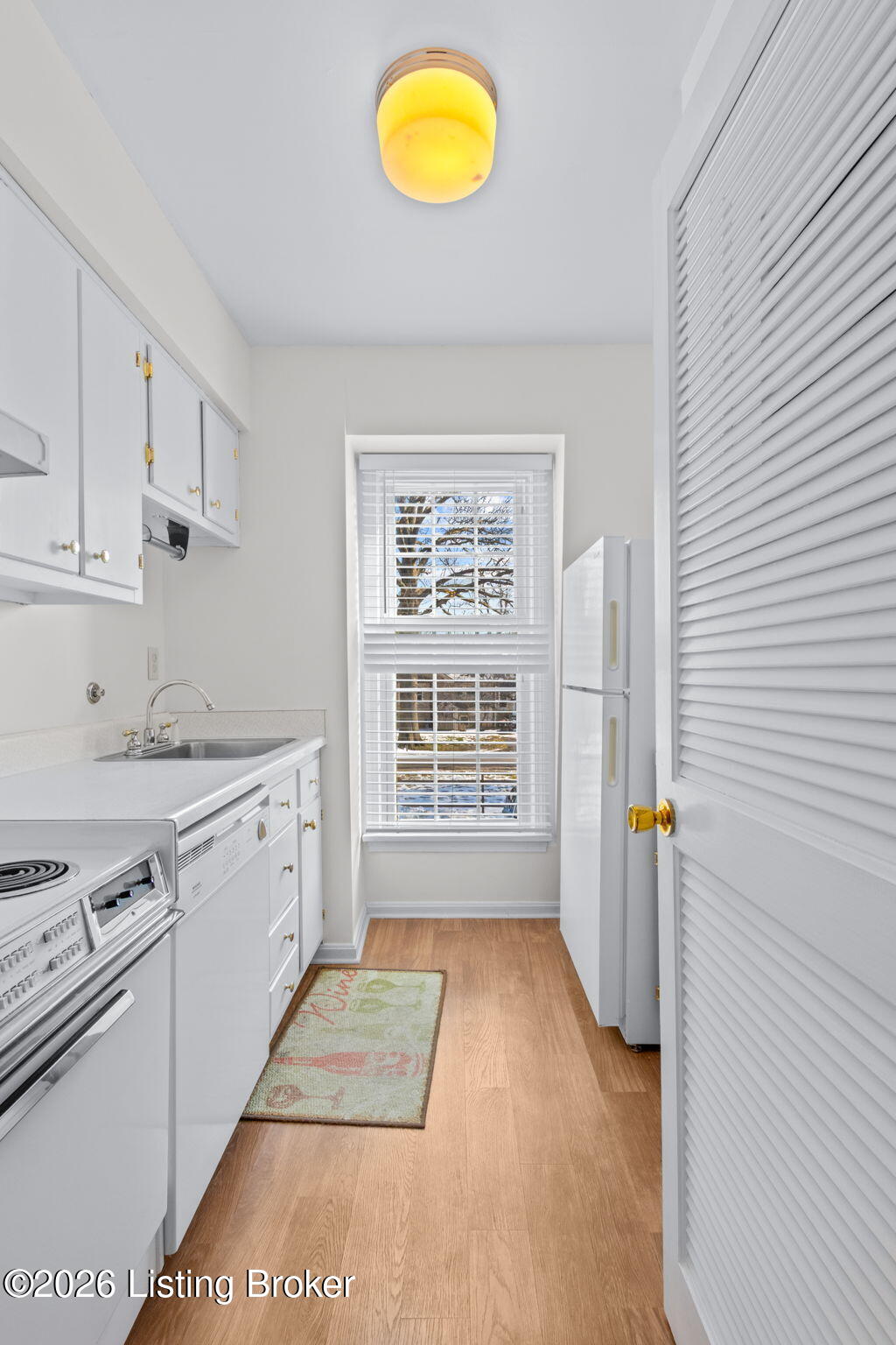 521 Zorn Ave Apt G11 Property Photo 19