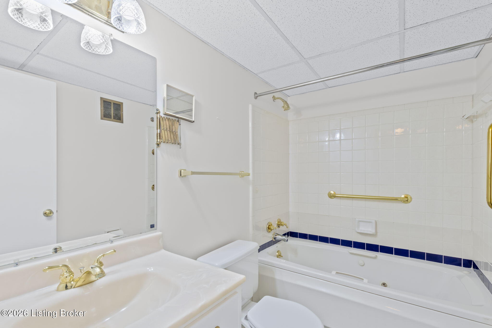 521 Zorn Ave Apt G11 Property Photo 27