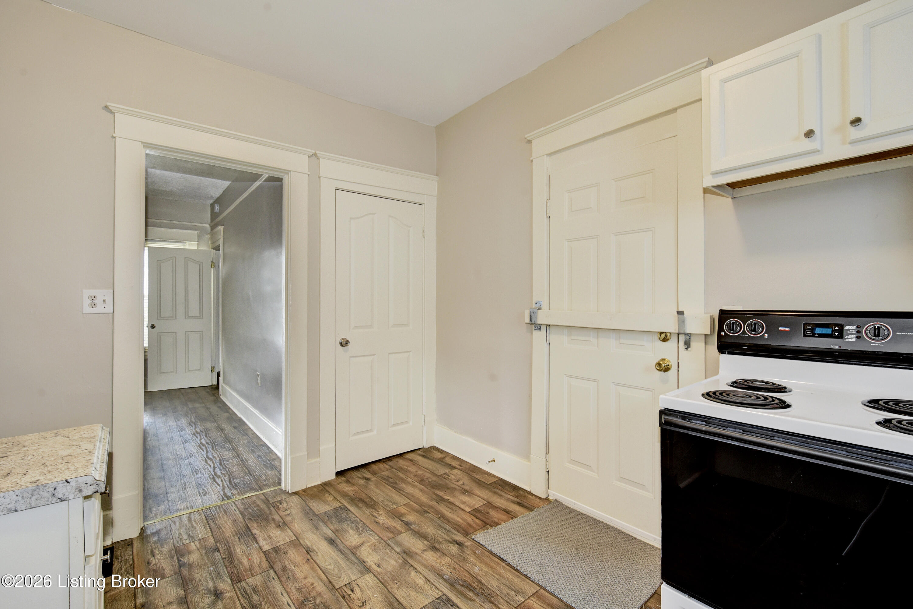 1114 Cecil Ave Property Photo 14