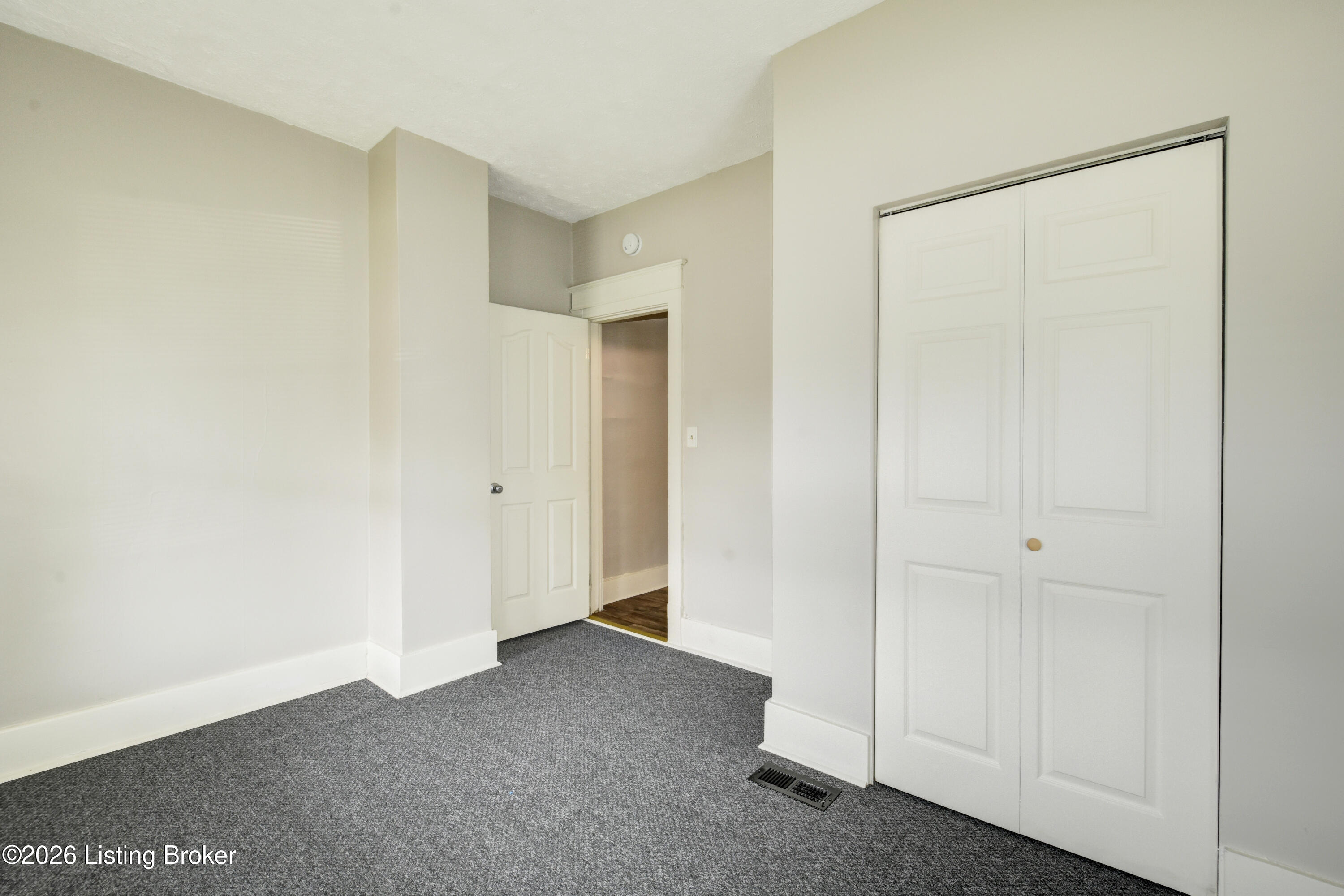 1114 Cecil Ave Property Photo 17