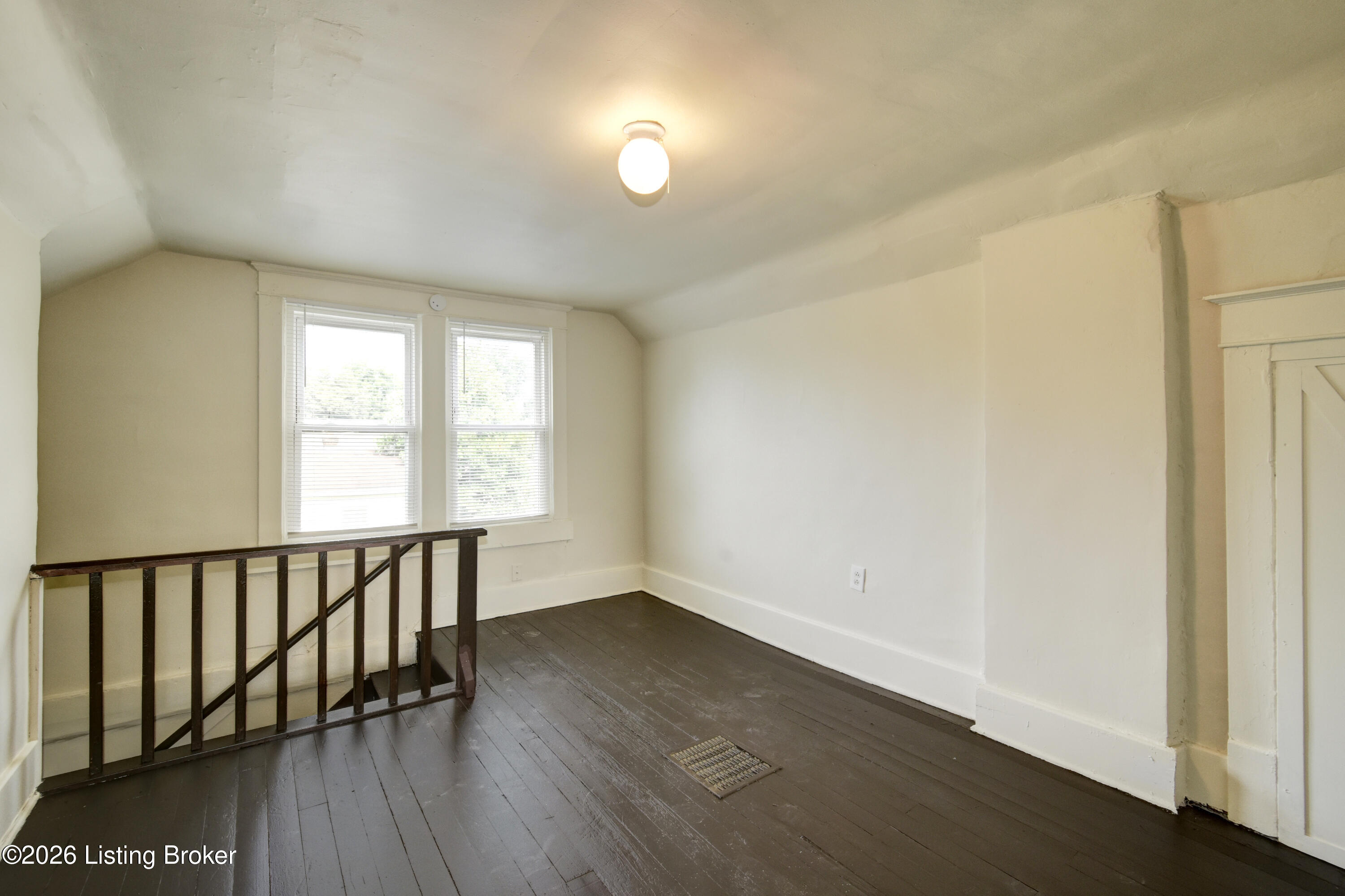 1114 Cecil Ave Property Photo 19