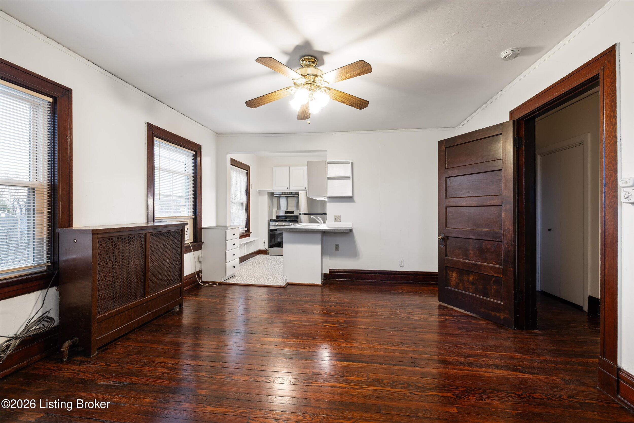 1401 E Breckinridge St Property Photo 9
