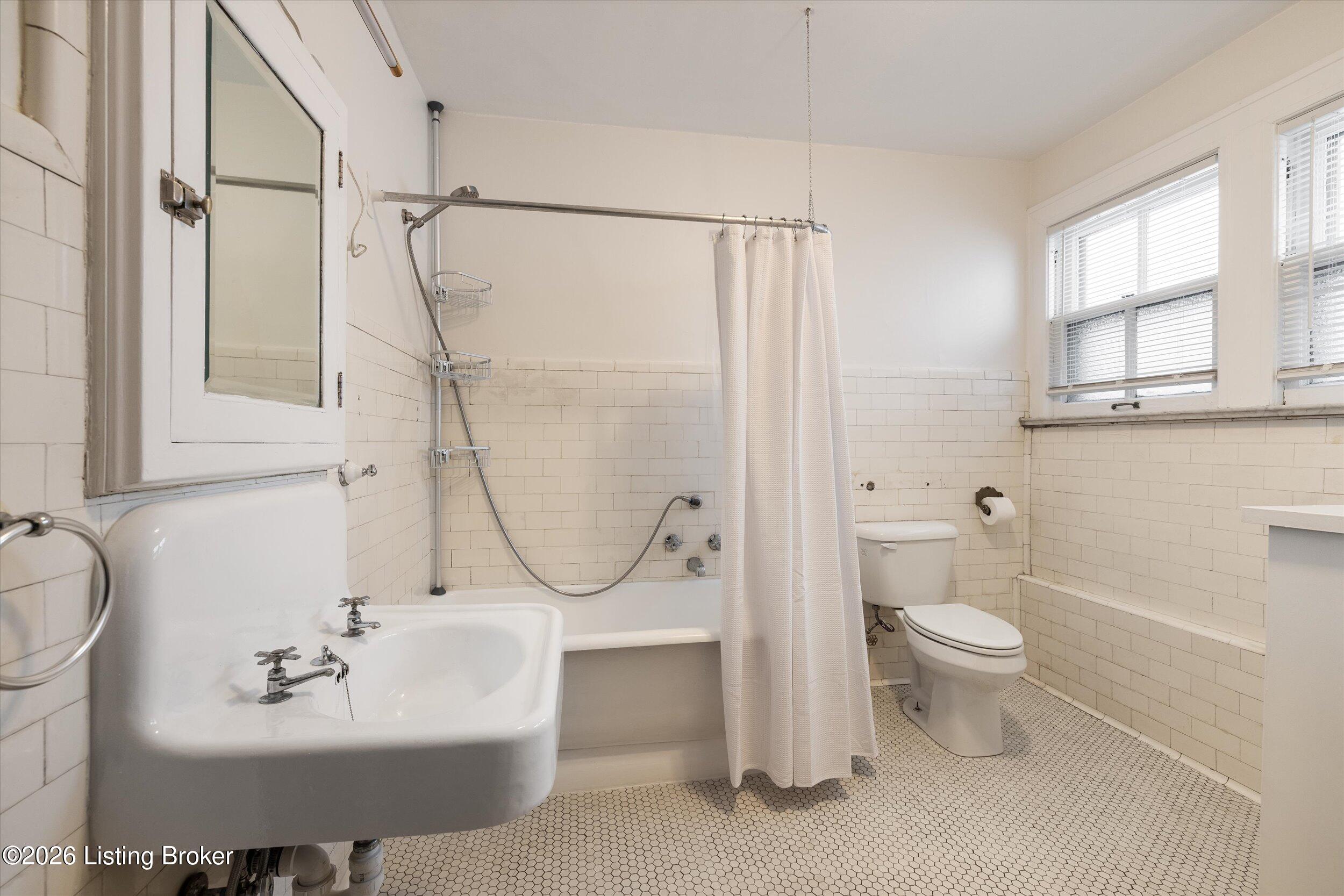 1401 E Breckinridge St Property Photo 19
