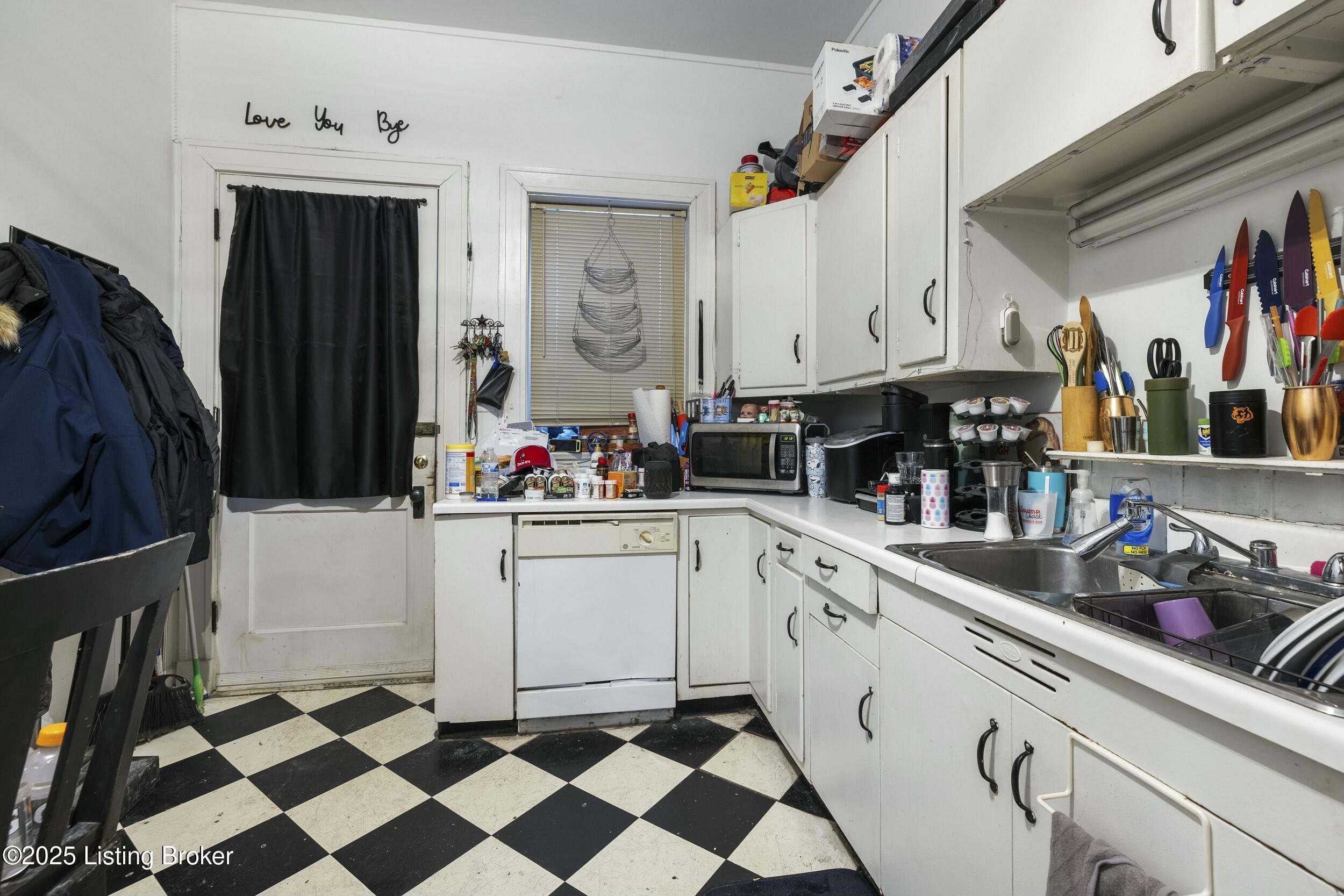 1401 E Breckinridge St Property Photo 40