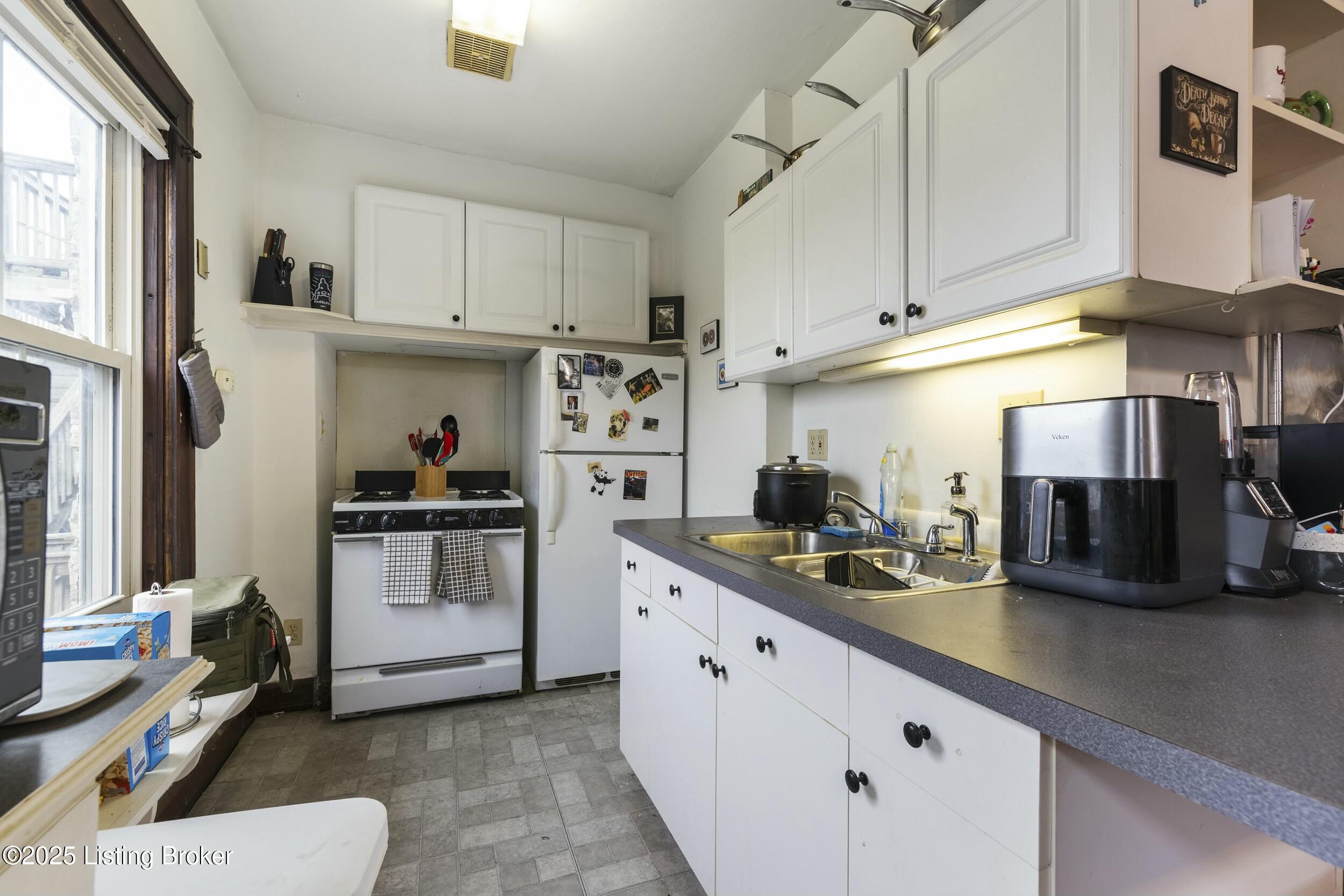1401 E Breckinridge St Property Photo 42