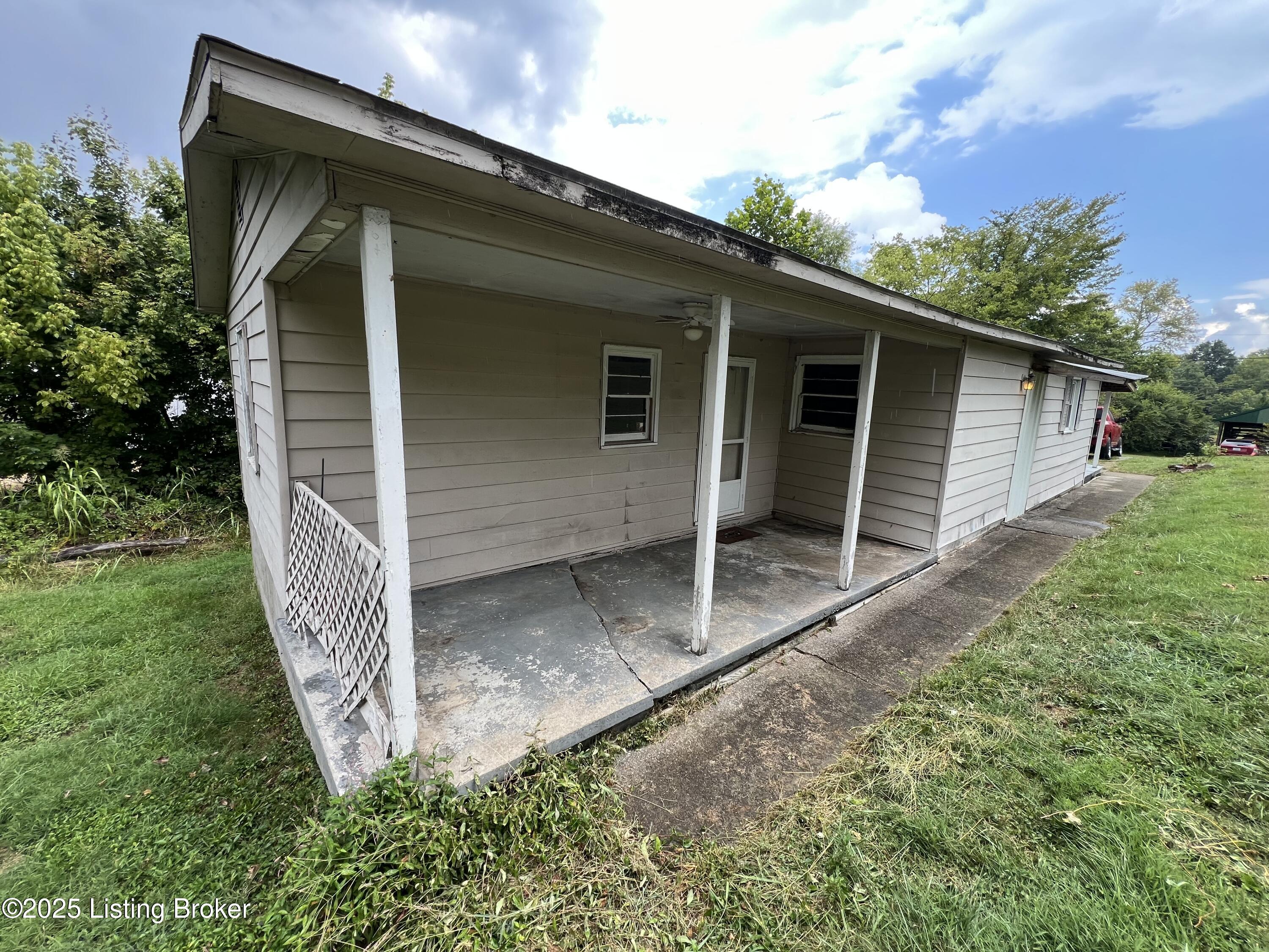101 Cherry St Property Photo 5