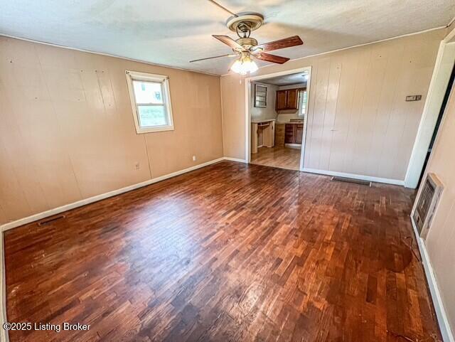 101 Cherry St Property Photo 8