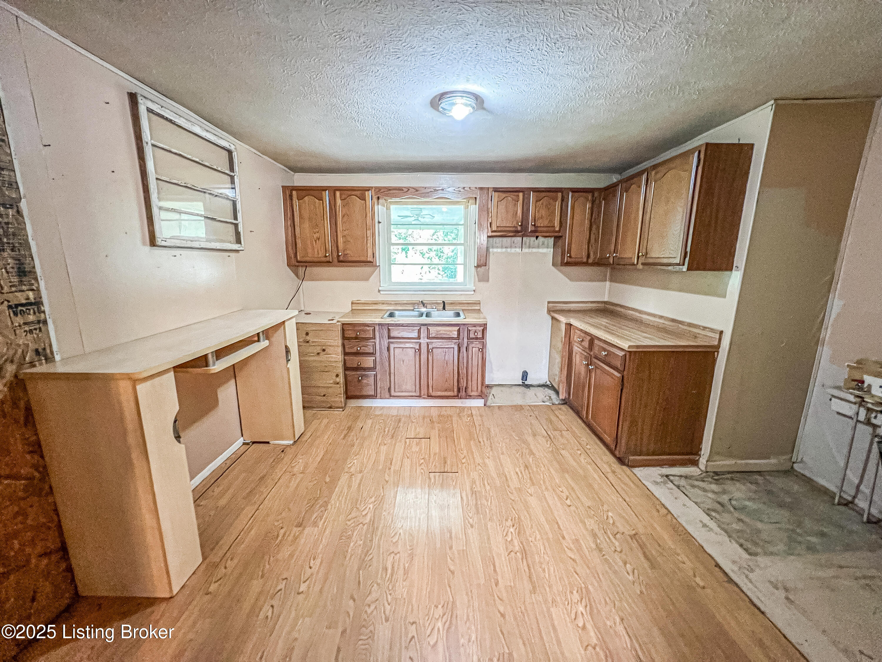 101 Cherry St Property Photo 10
