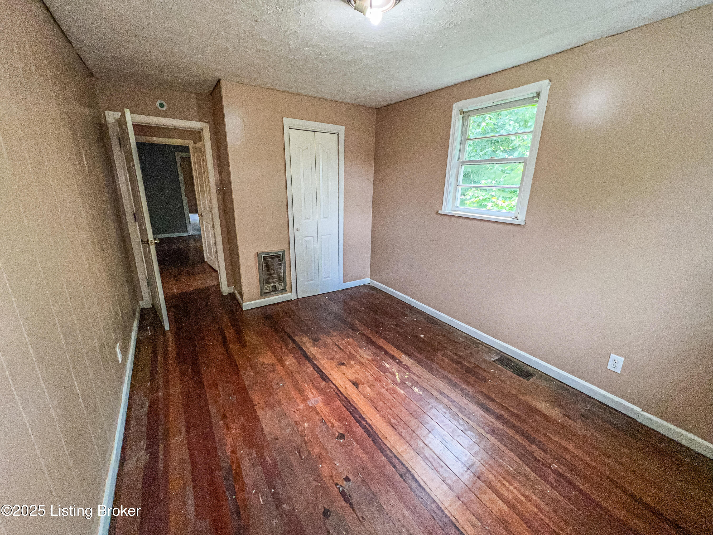 101 Cherry St Property Photo 14