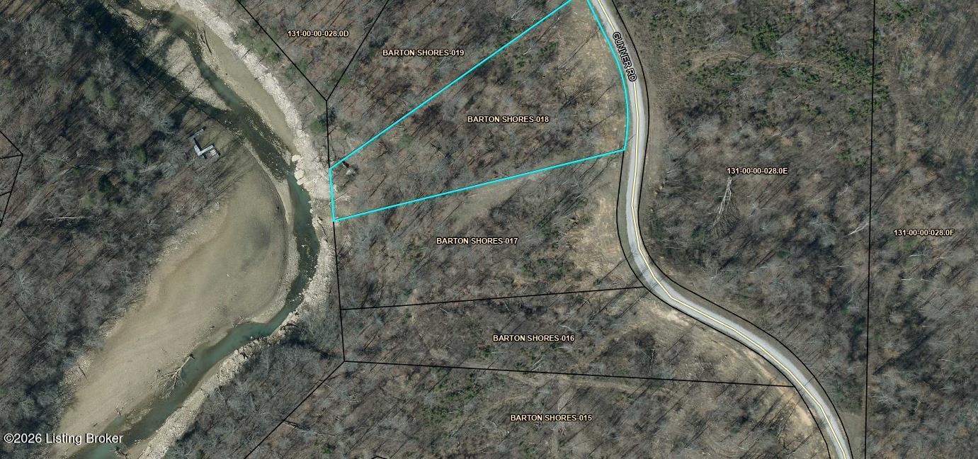 647 Gunner Rd Property Photo 3