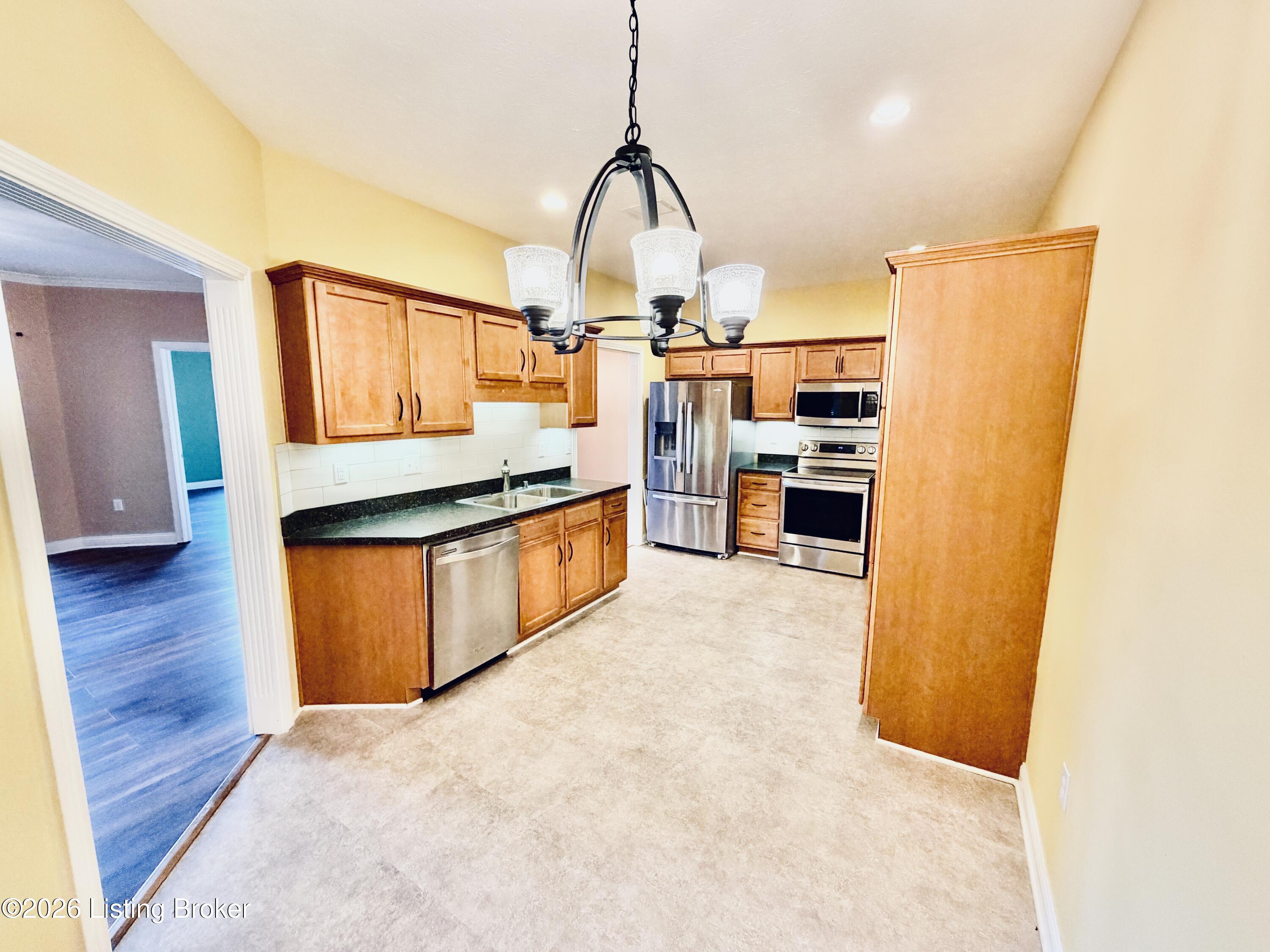 141 Chase Way 207 Property Photo 14
