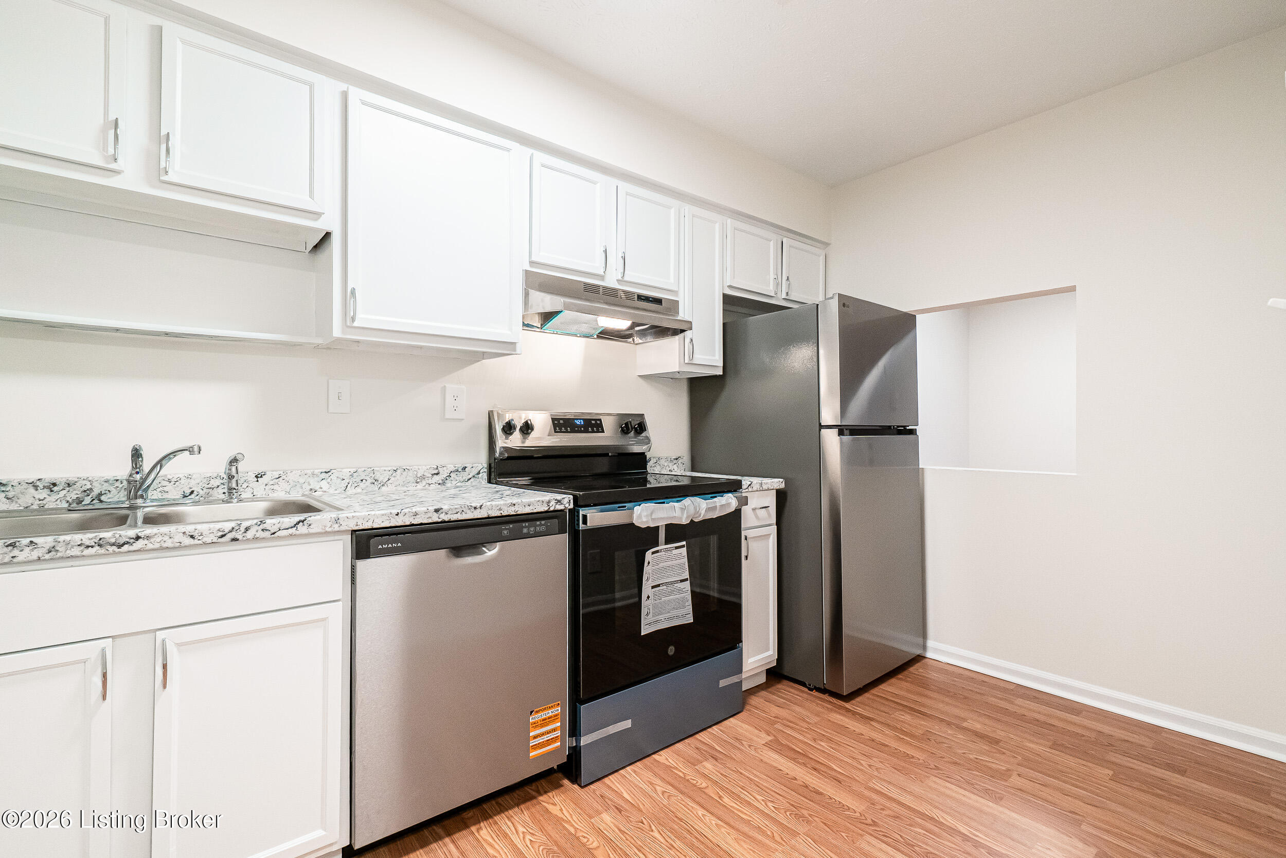 7010 Wildwood Cir APT 65 Property Photo 1