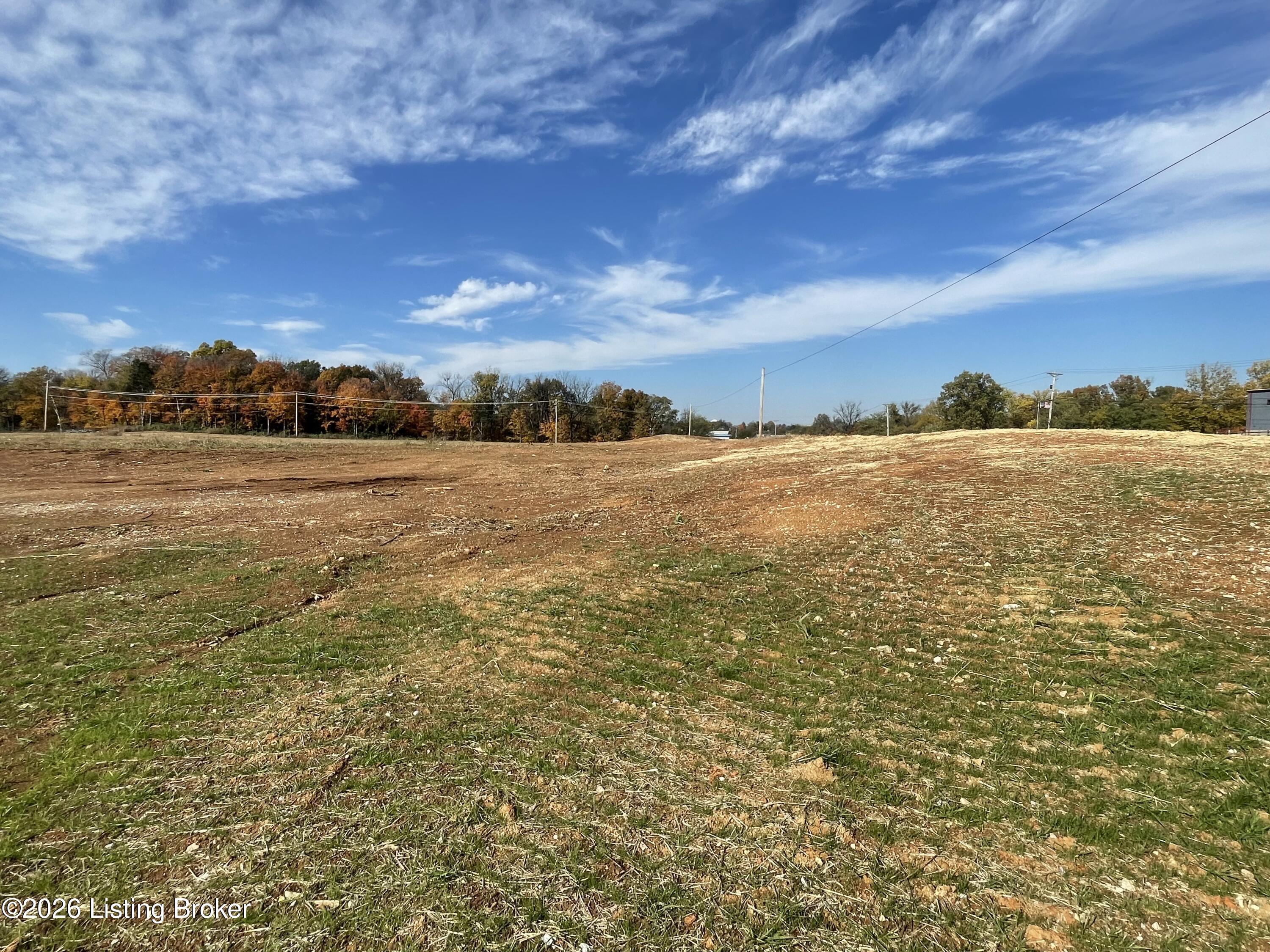 1305 E John Rowan Blvd Property Photo 3