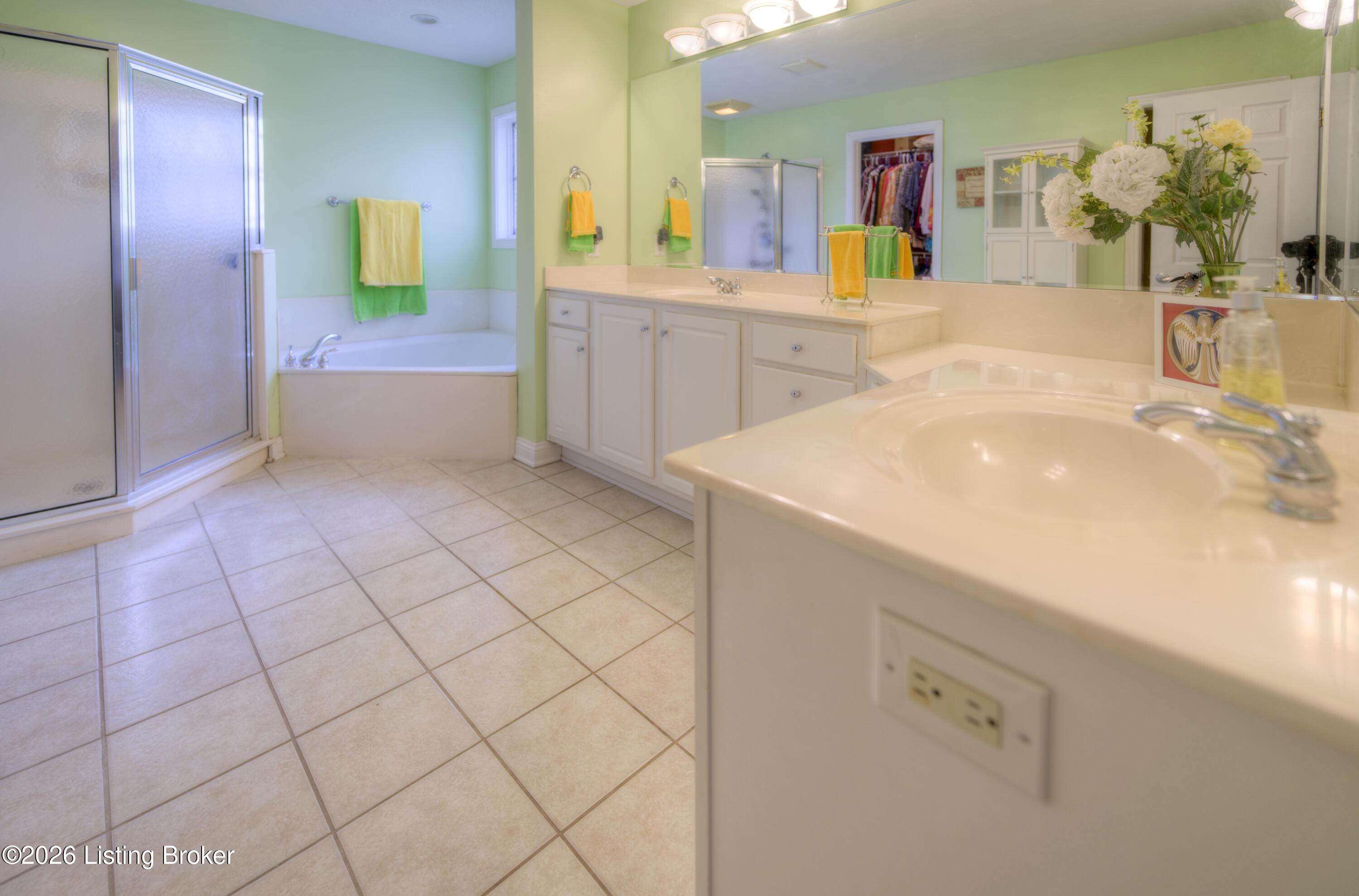 5125 Oaklawn Park Dr Property Photo 15