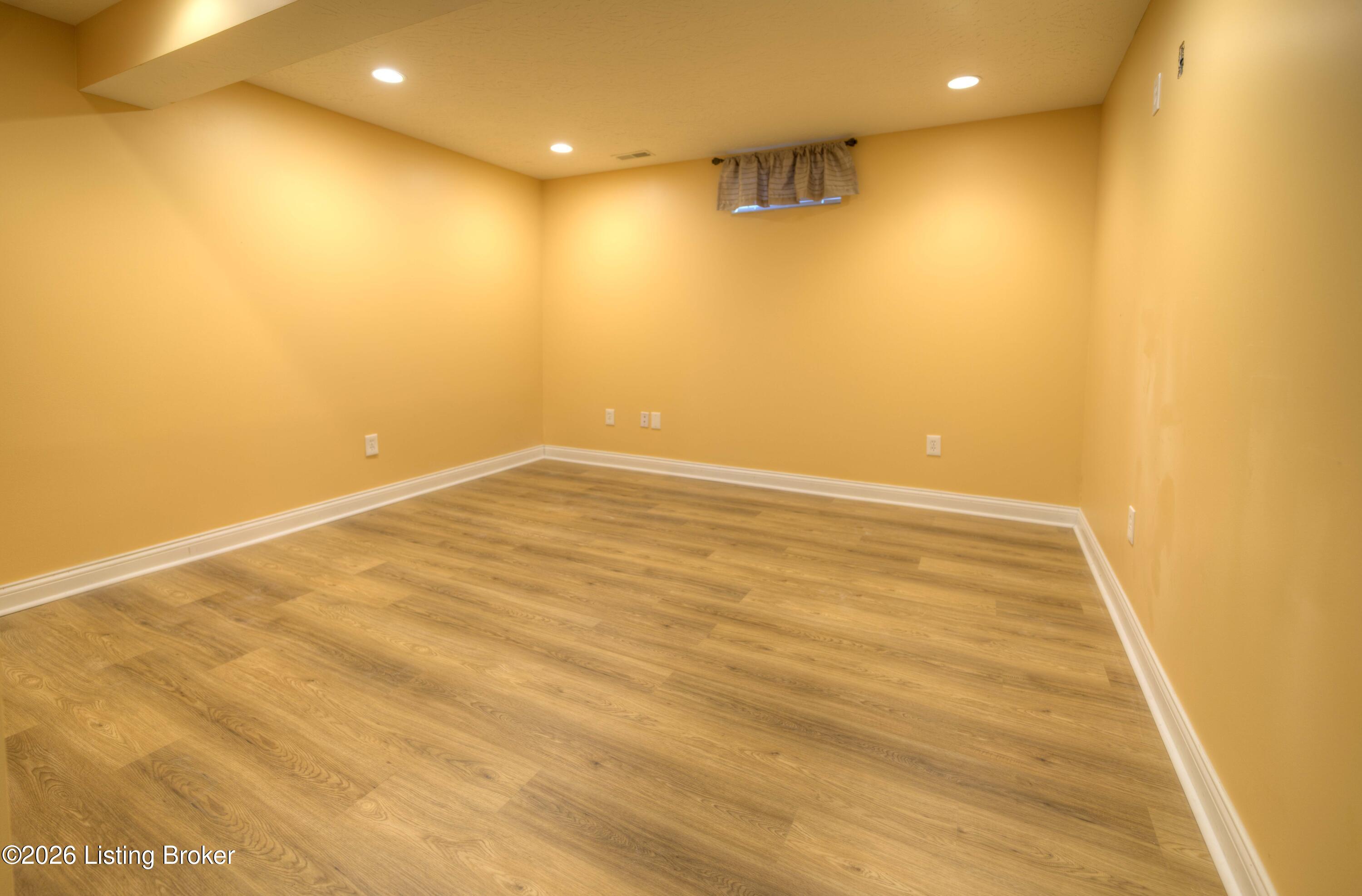 5125 Oaklawn Park Dr Property Photo 26