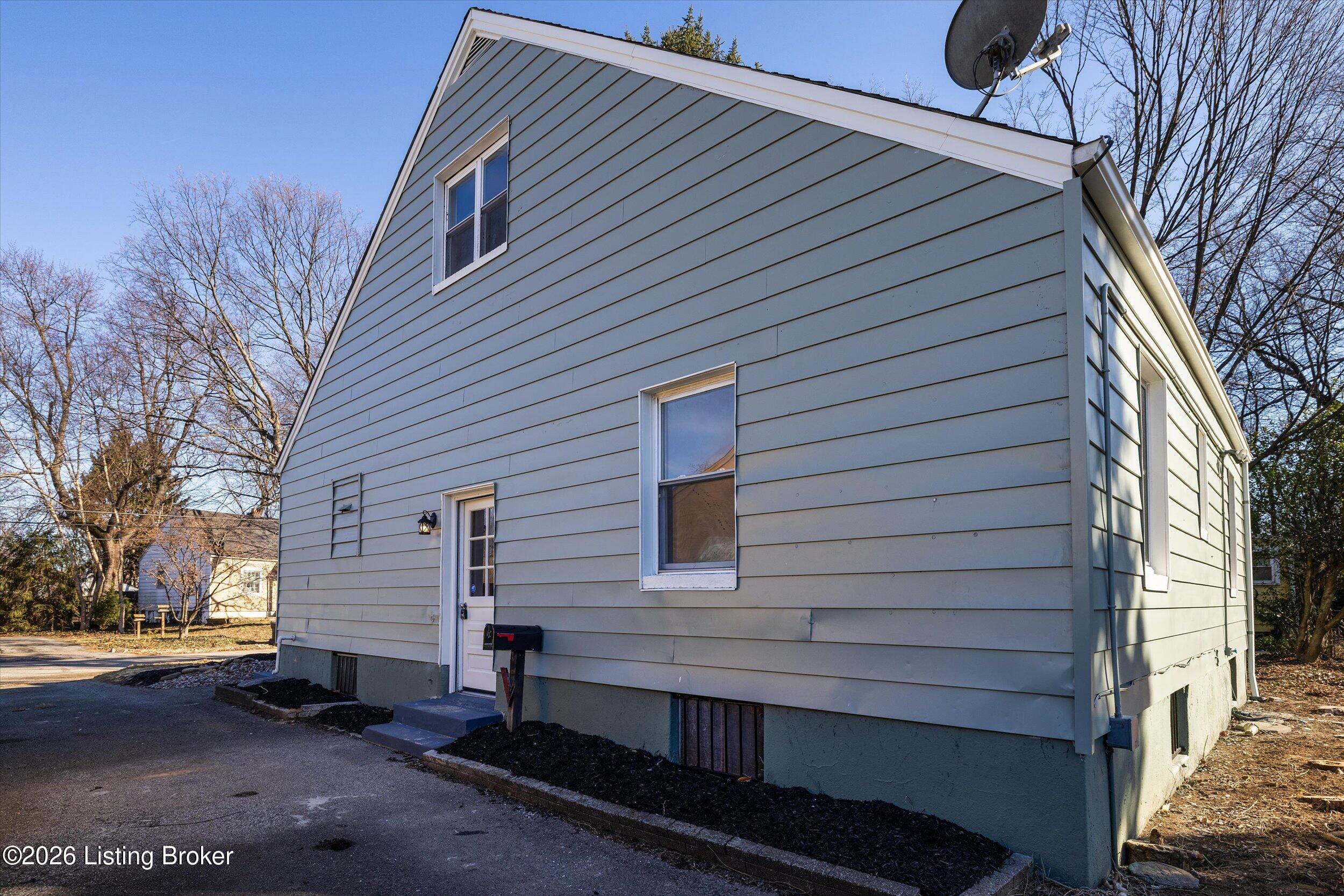 1326 Phyllis Ave Property Photo 6