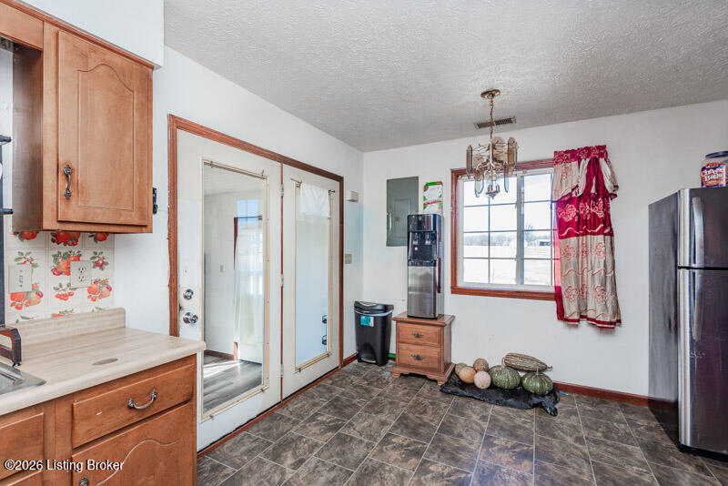2629 Springfield Rd Property Photo 5