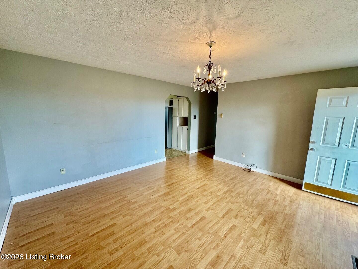 3390 Polin Rd Property Photo 6