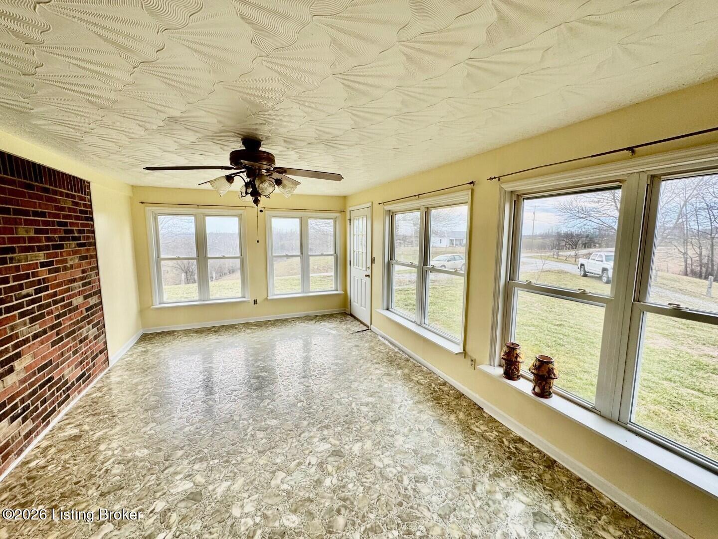 3390 Polin Rd Property Photo 7