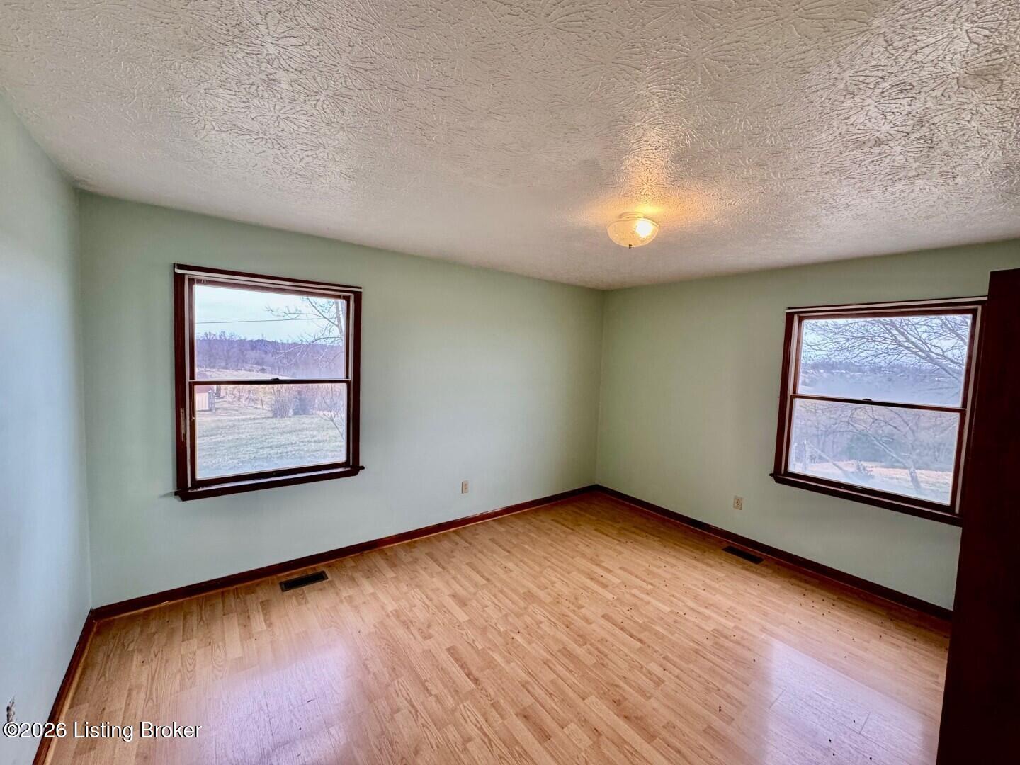3390 Polin Rd Property Photo 15