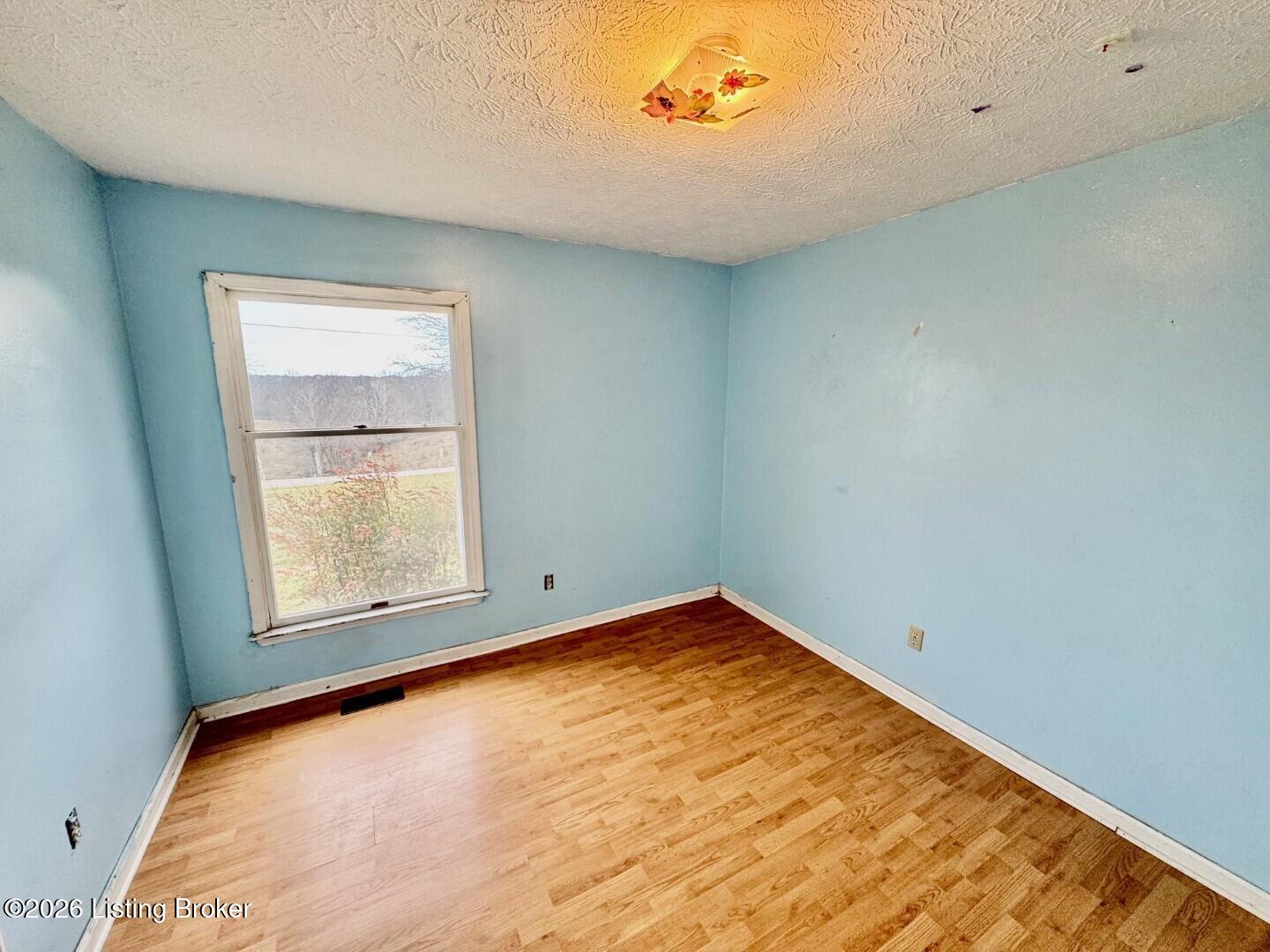3390 Polin Rd Property Photo 17