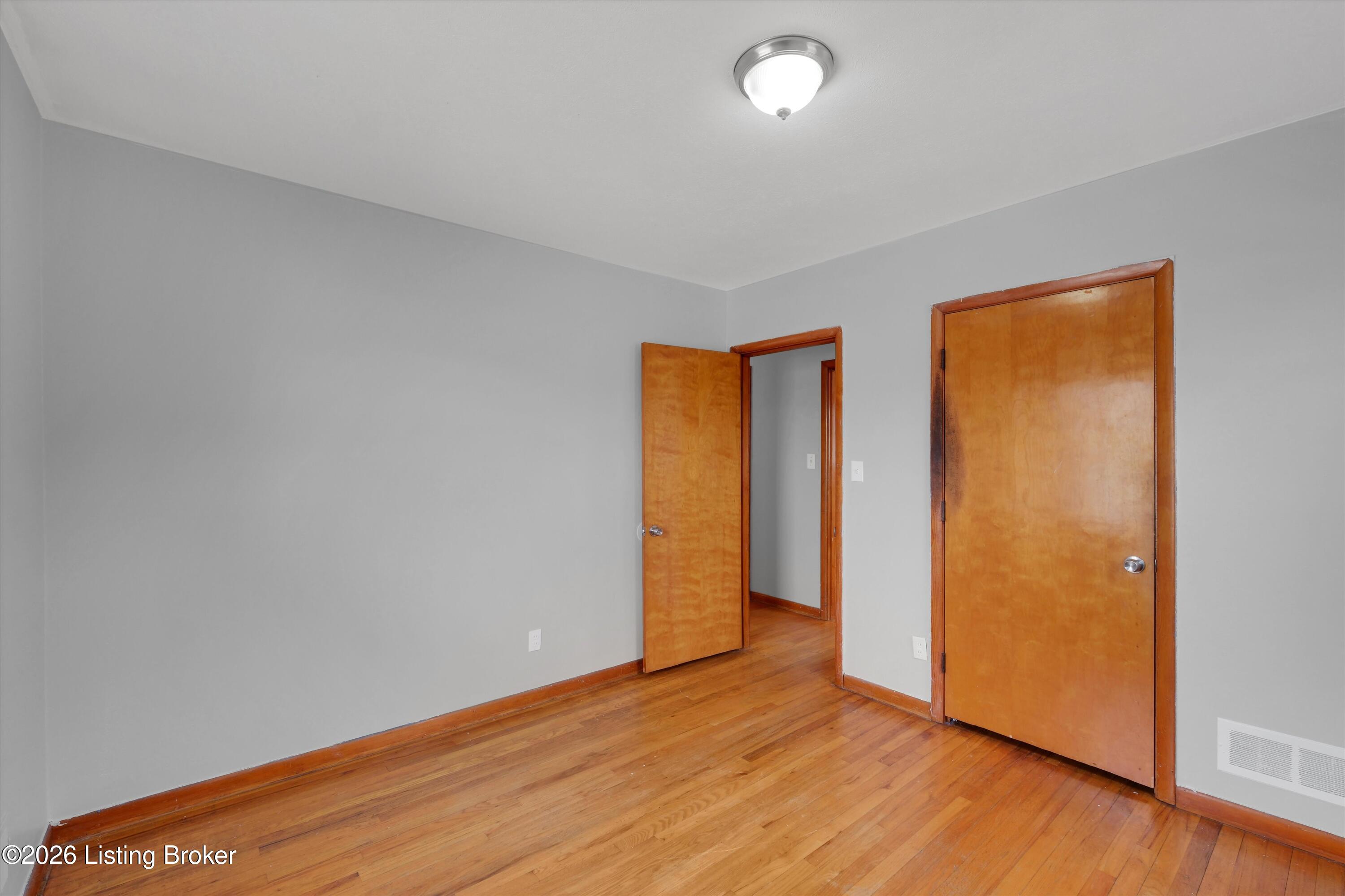 2322 Perth Dr Property Photo 19