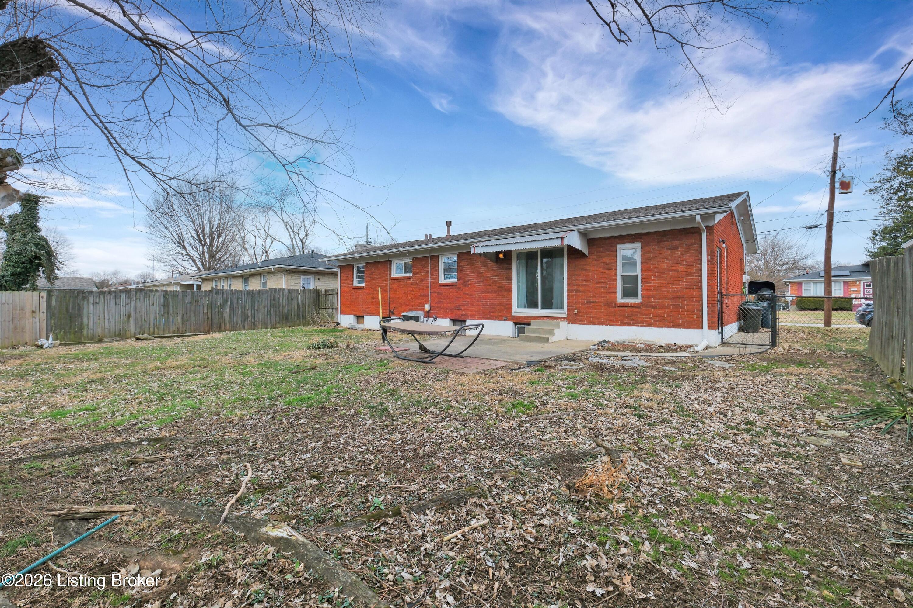 2322 Perth Dr Property Photo 28