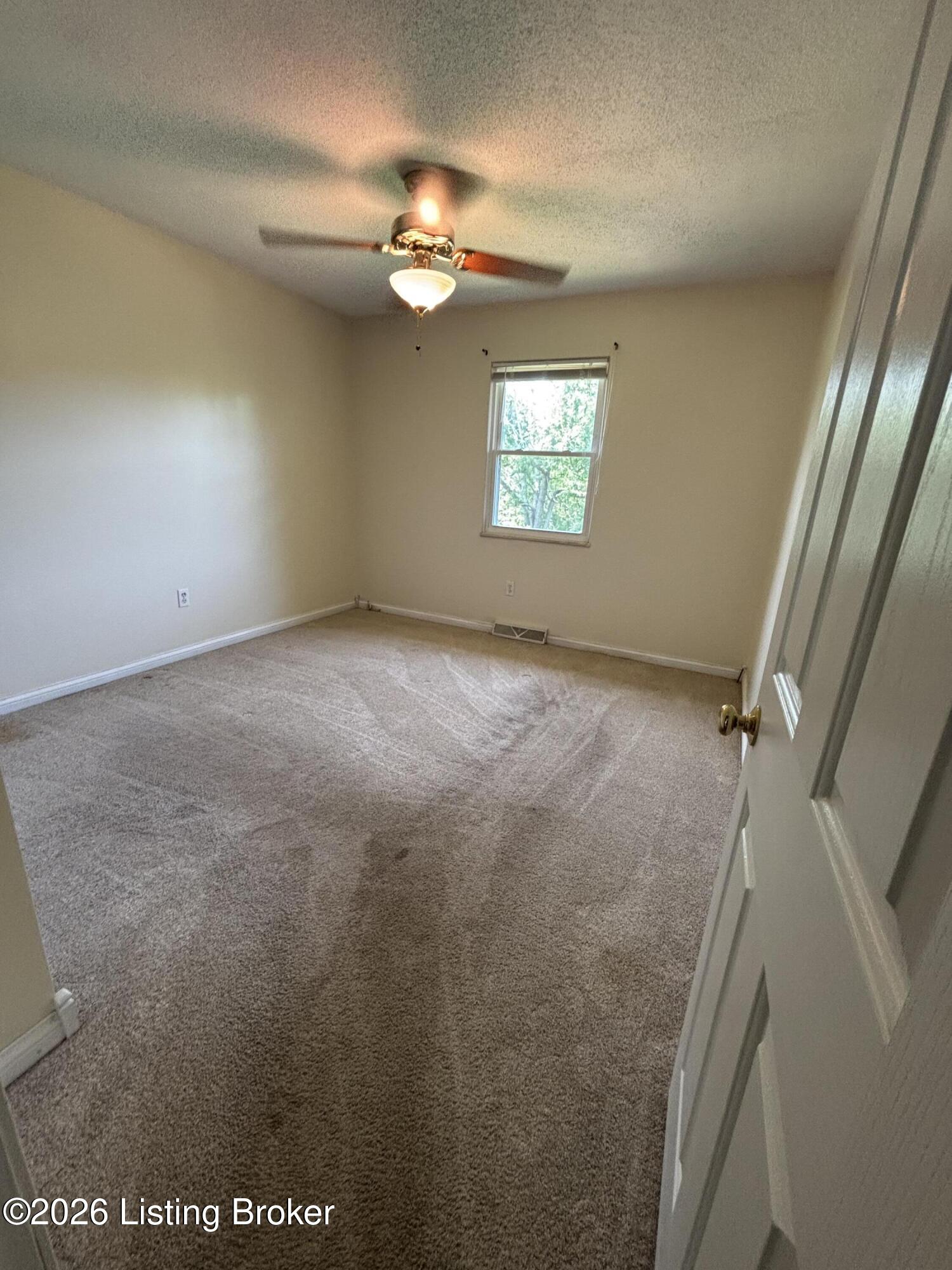212 Bluegrass Rd Property Photo 12