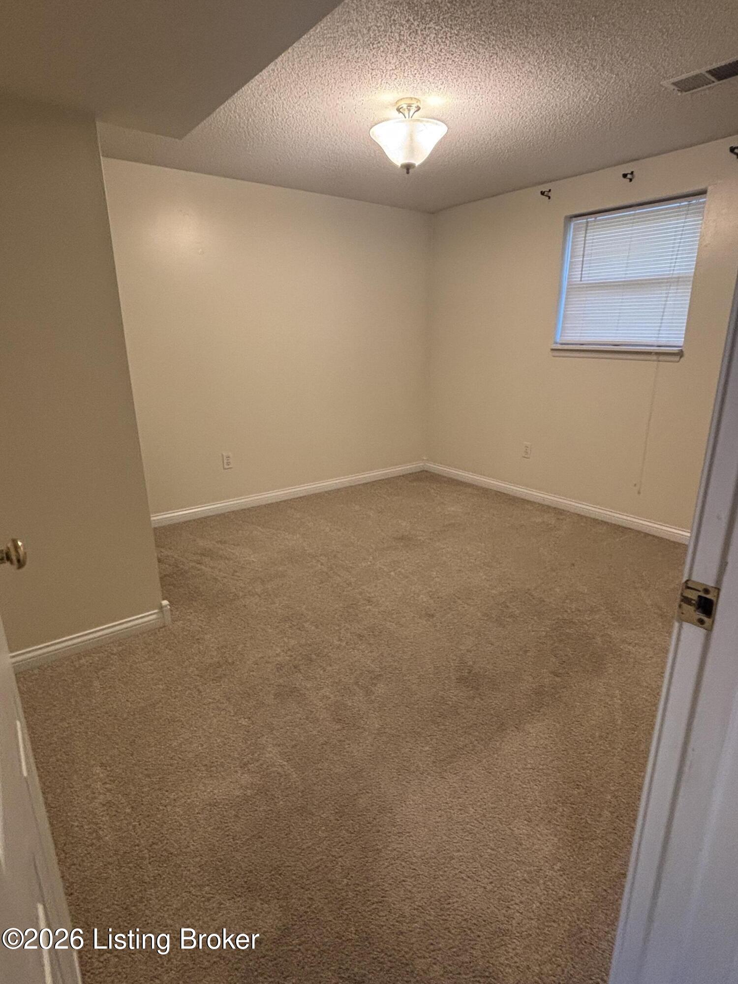 212 Bluegrass Rd Property Photo 14