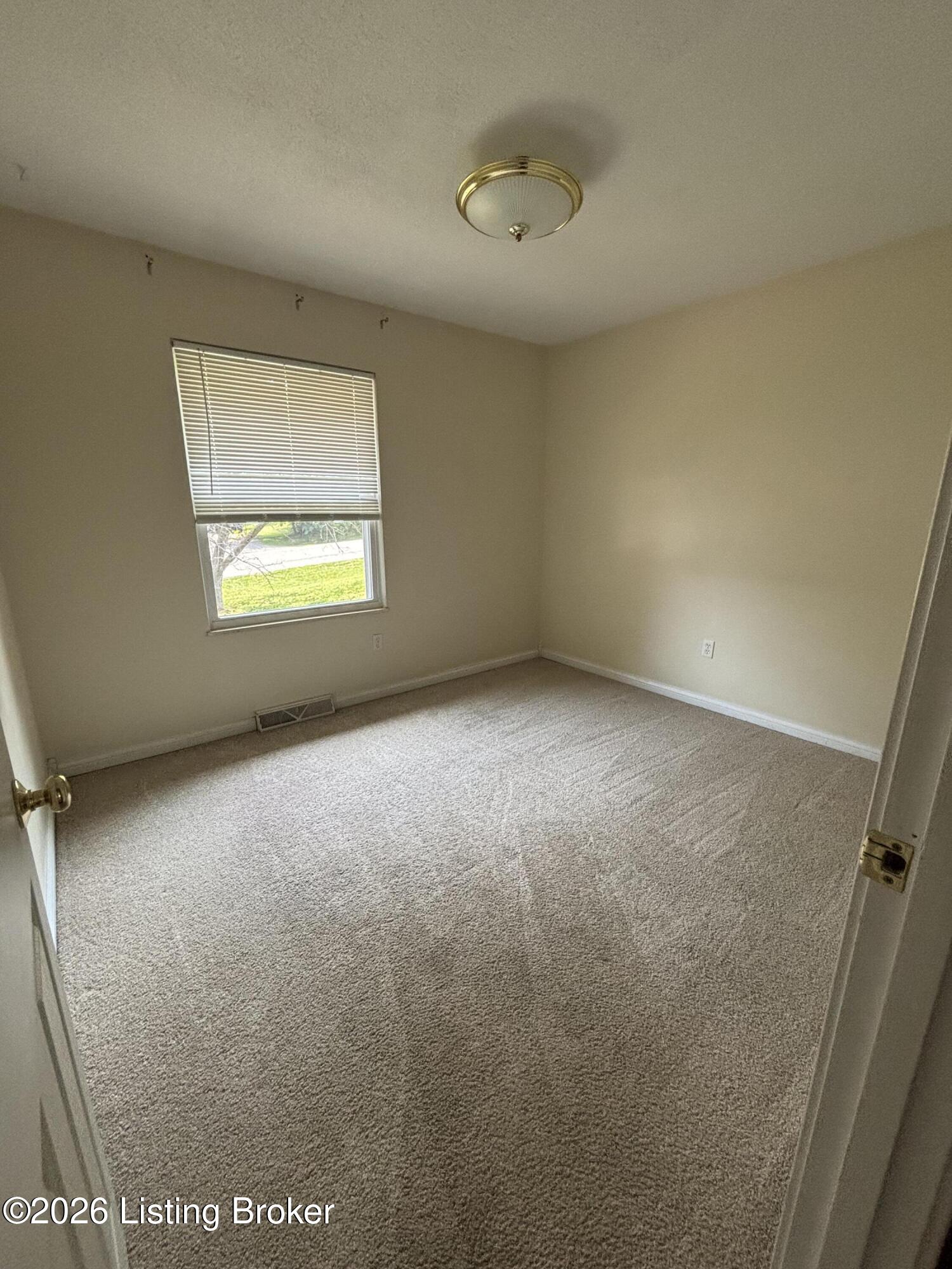 212 Bluegrass Rd Property Photo 17