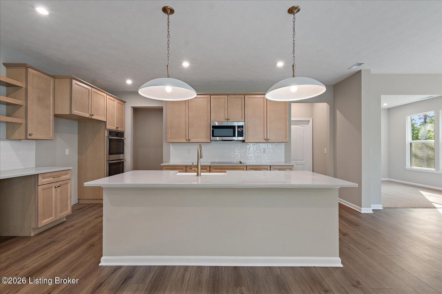 162 Dayflower Ct Property Photo 4
