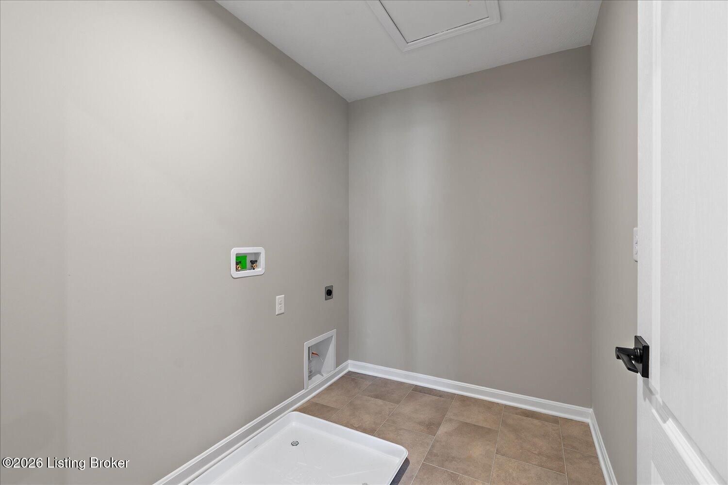 162 Dayflower Ct Property Photo 28