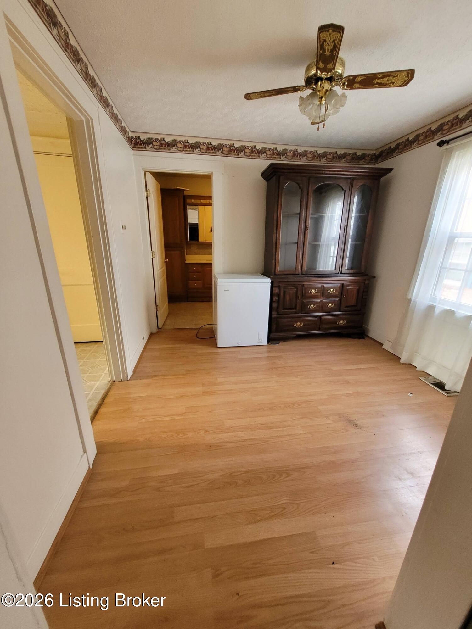 315 9th St Property Photo 12