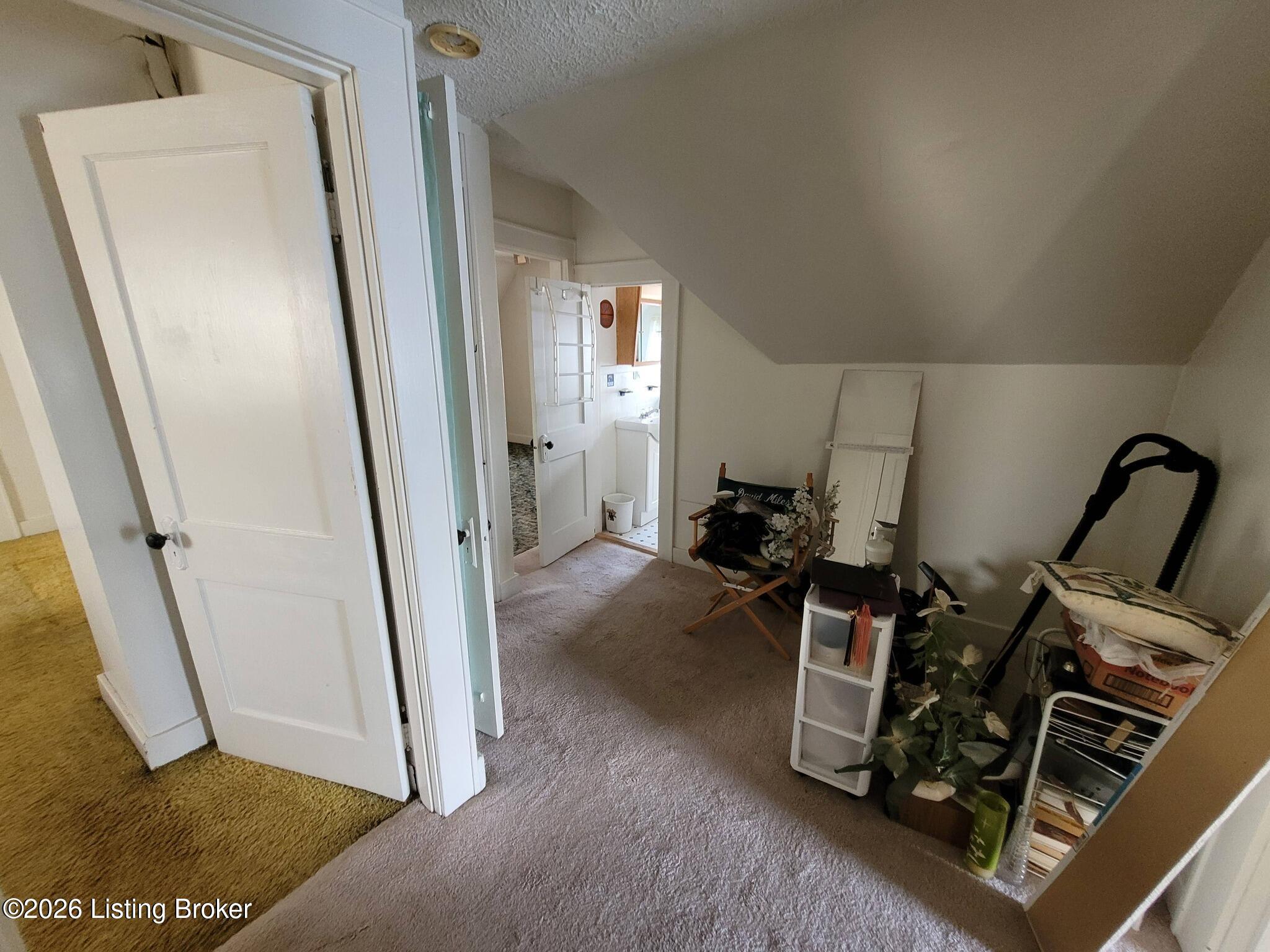 315 9th St Property Photo 19
