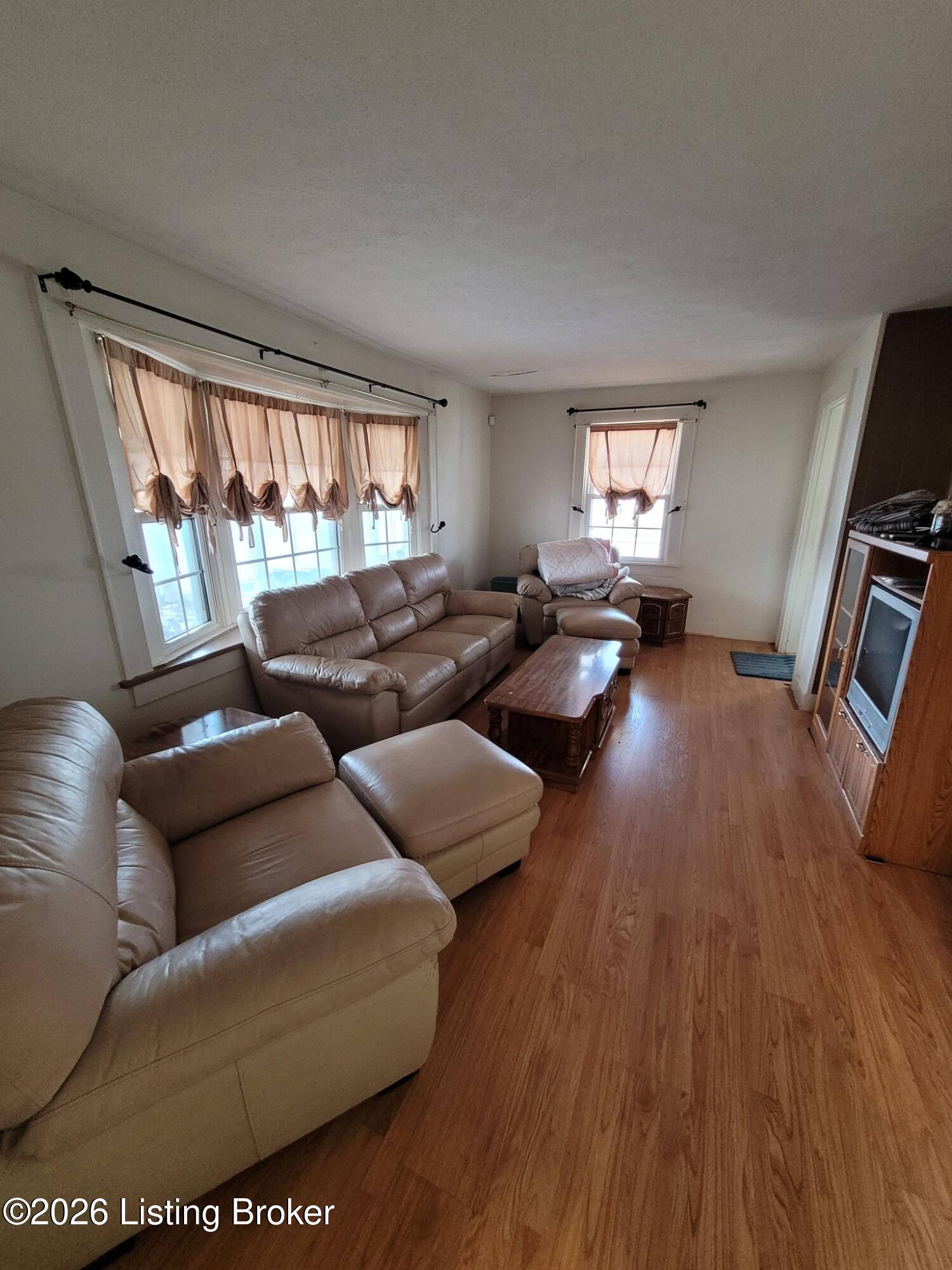 315 9th St Property Photo 29
