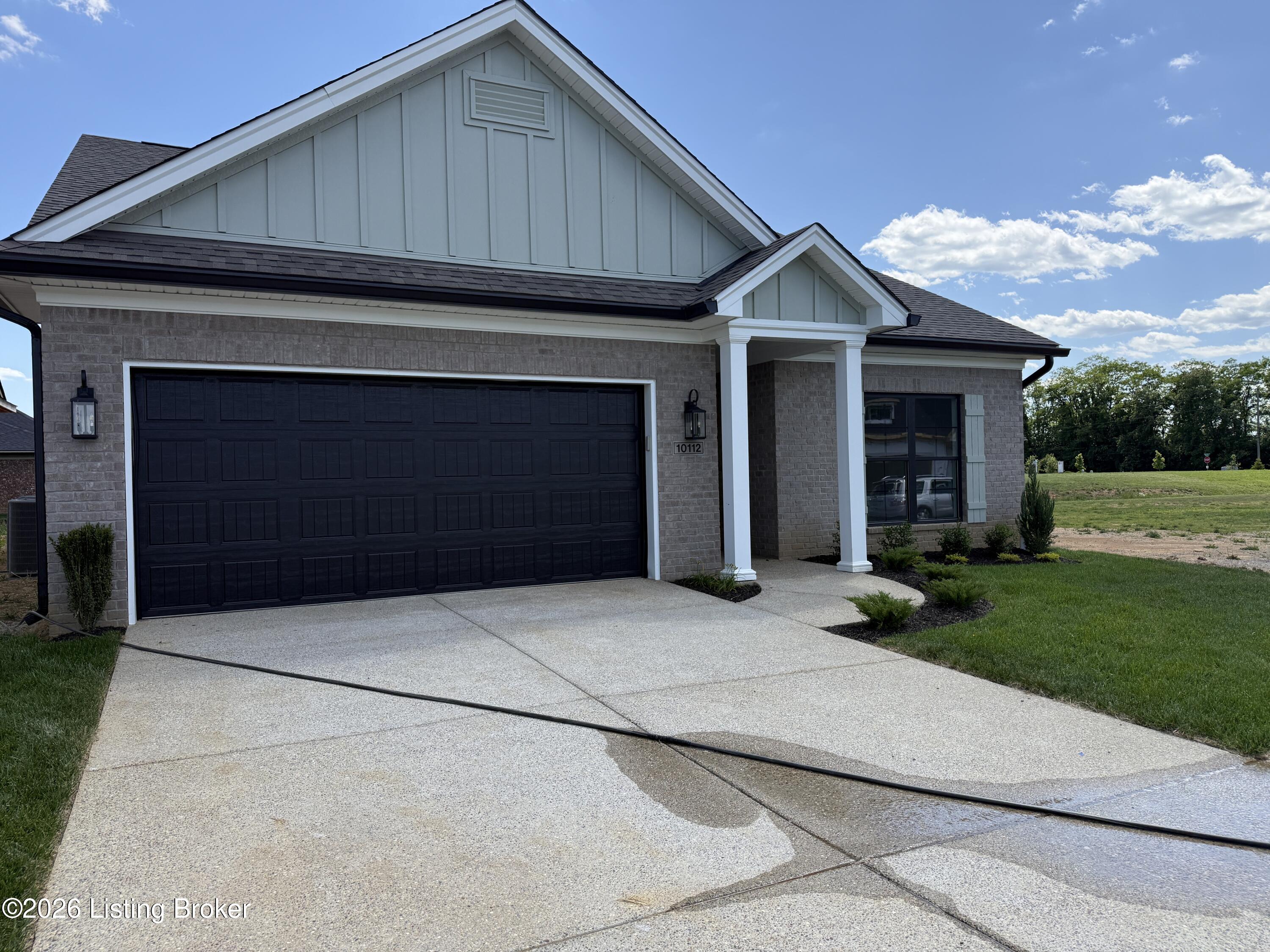 10112 Cedar Valley Ct Property Photo 1