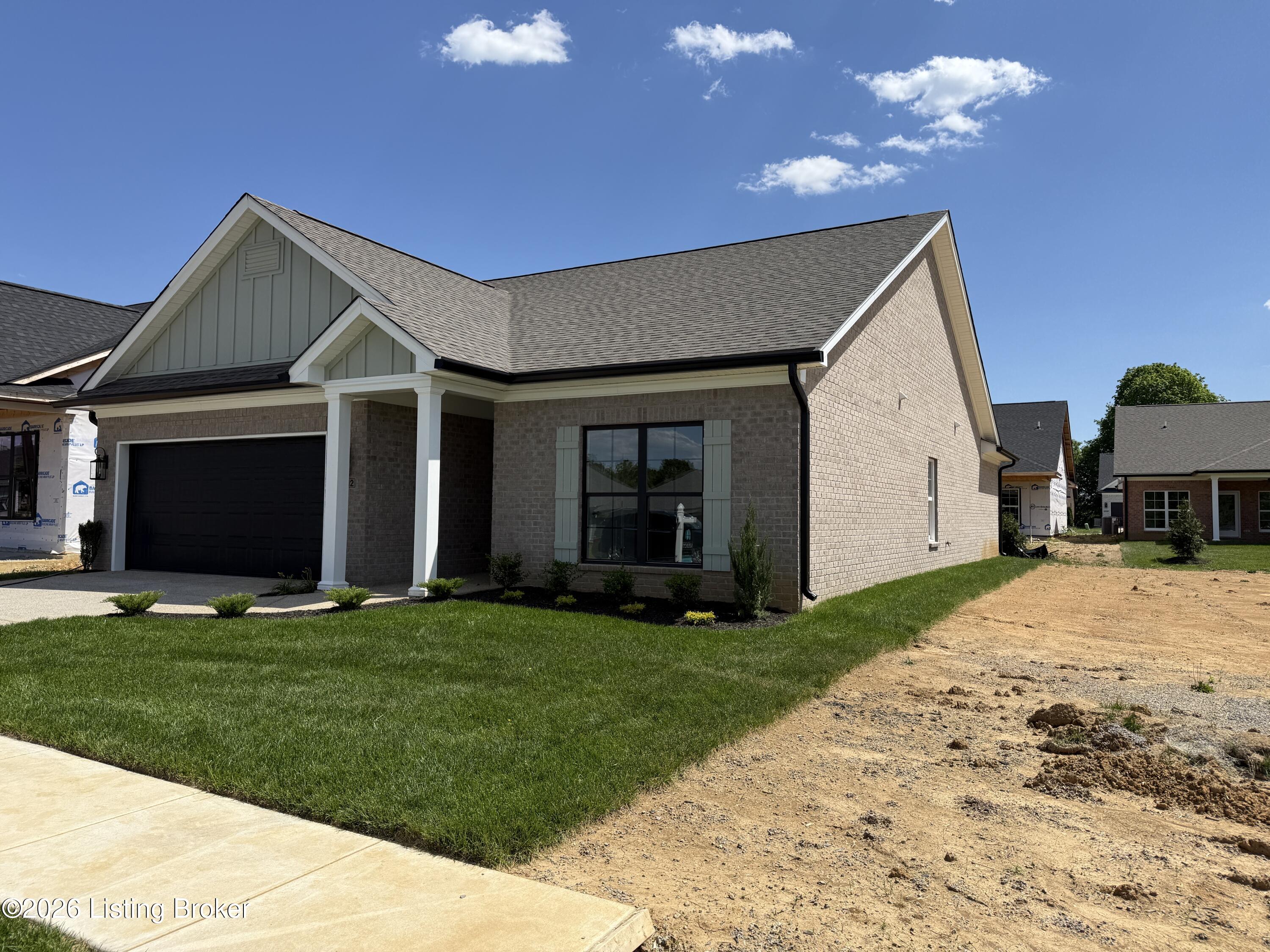 10112 Cedar Valley Ct Property Photo 2