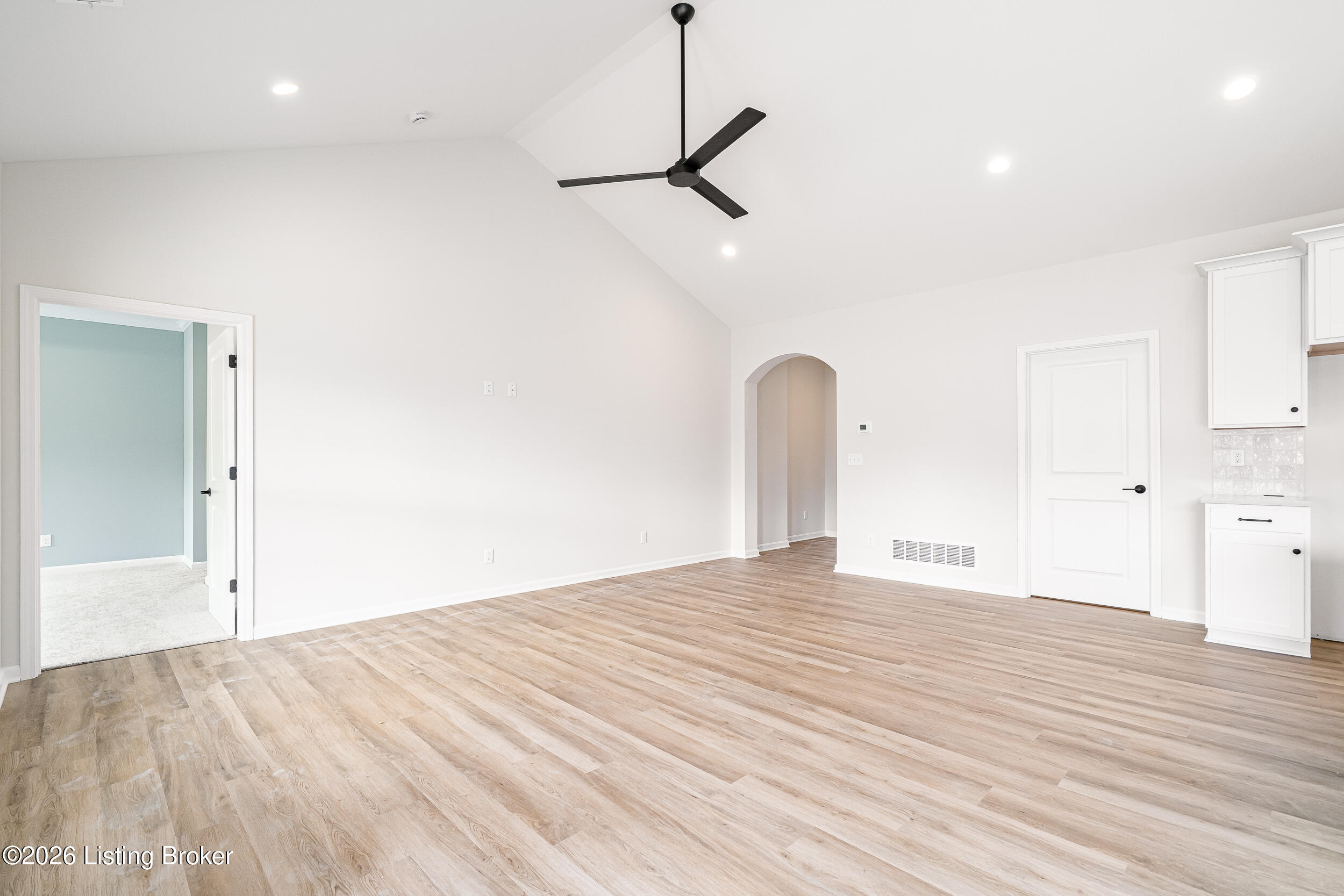 10112 Cedar Valley Ct Property Photo 15