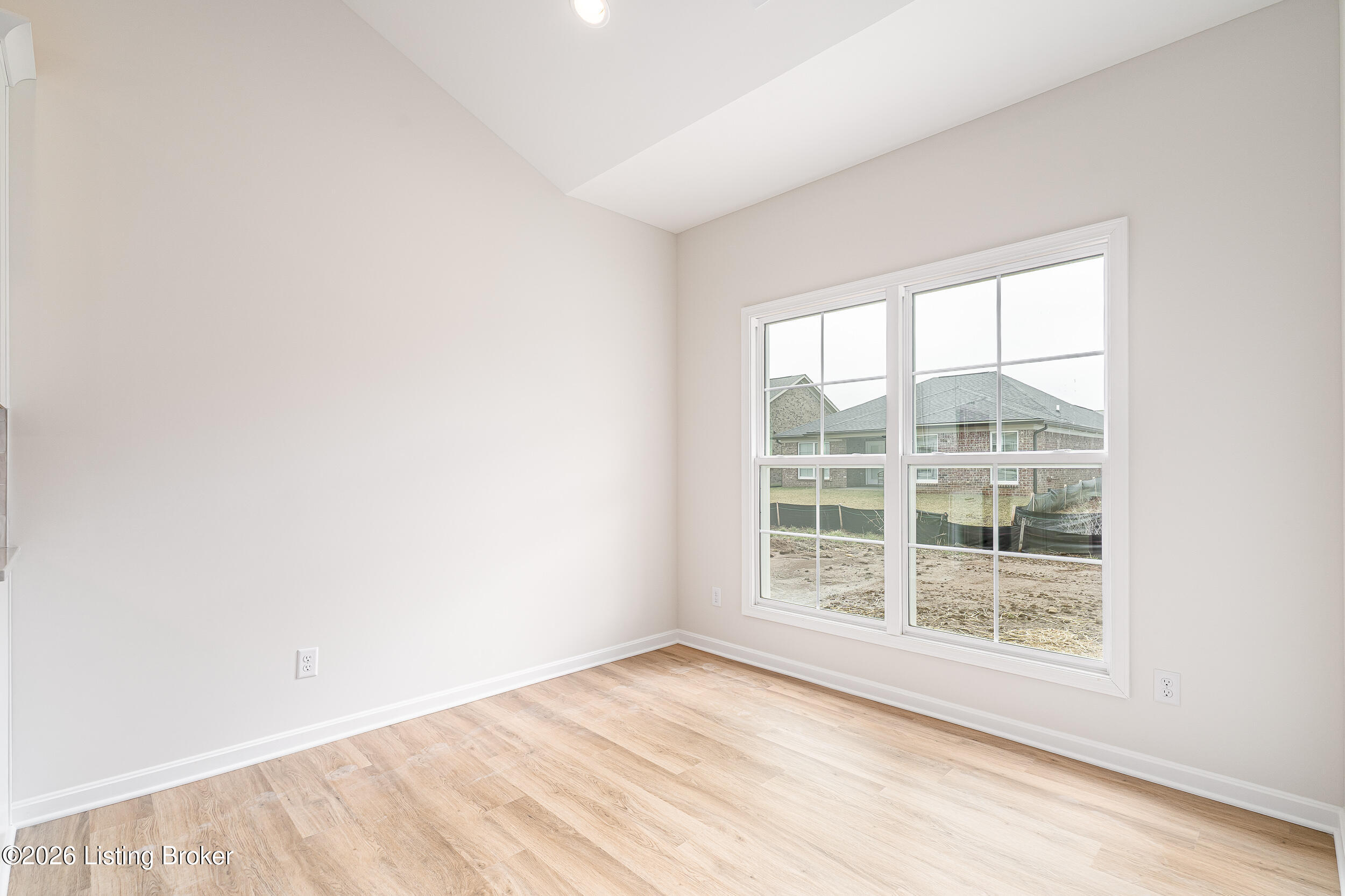 10112 Cedar Valley Ct Property Photo 26