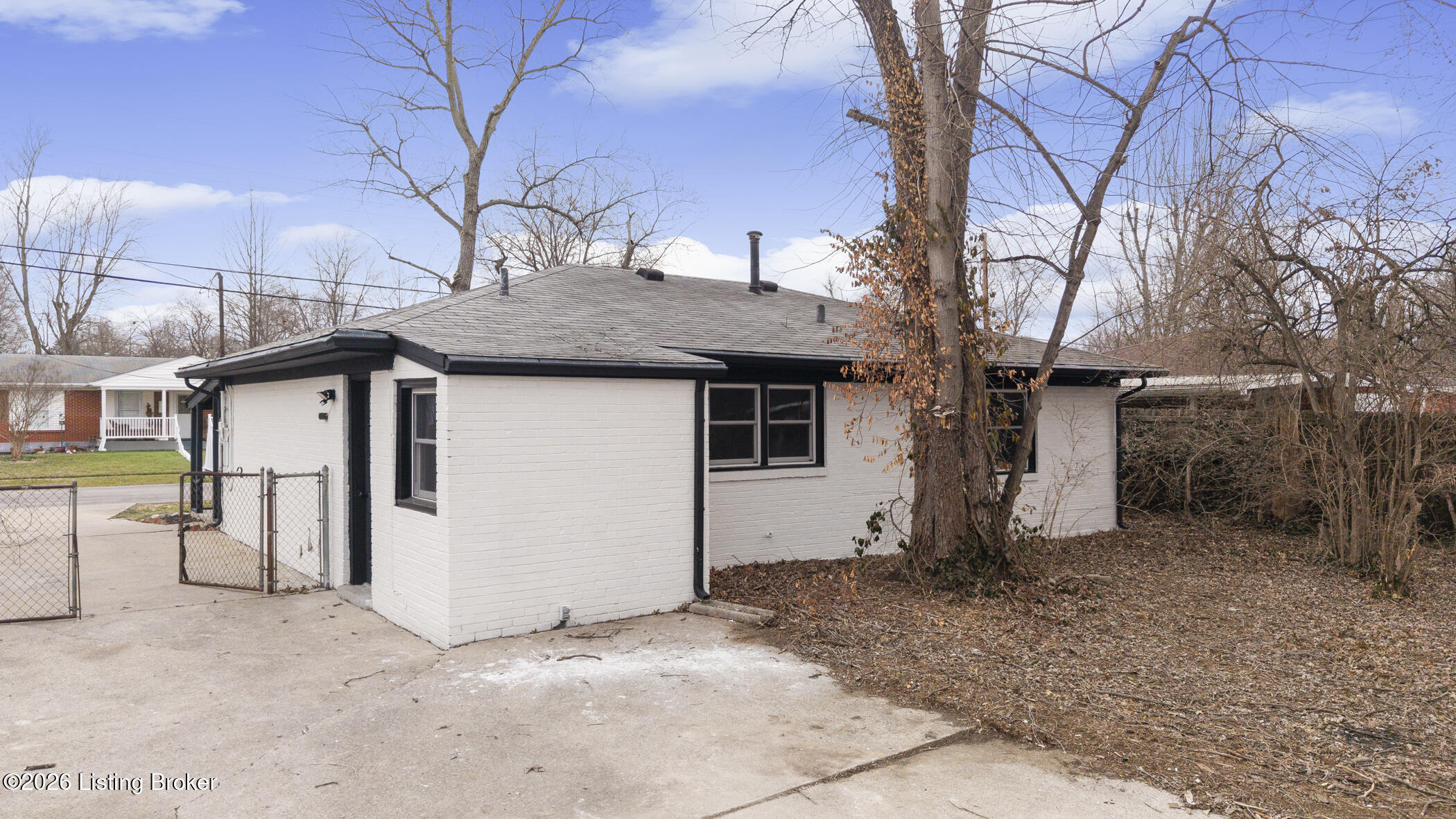 5707 Elmer Ln Property Photo 9