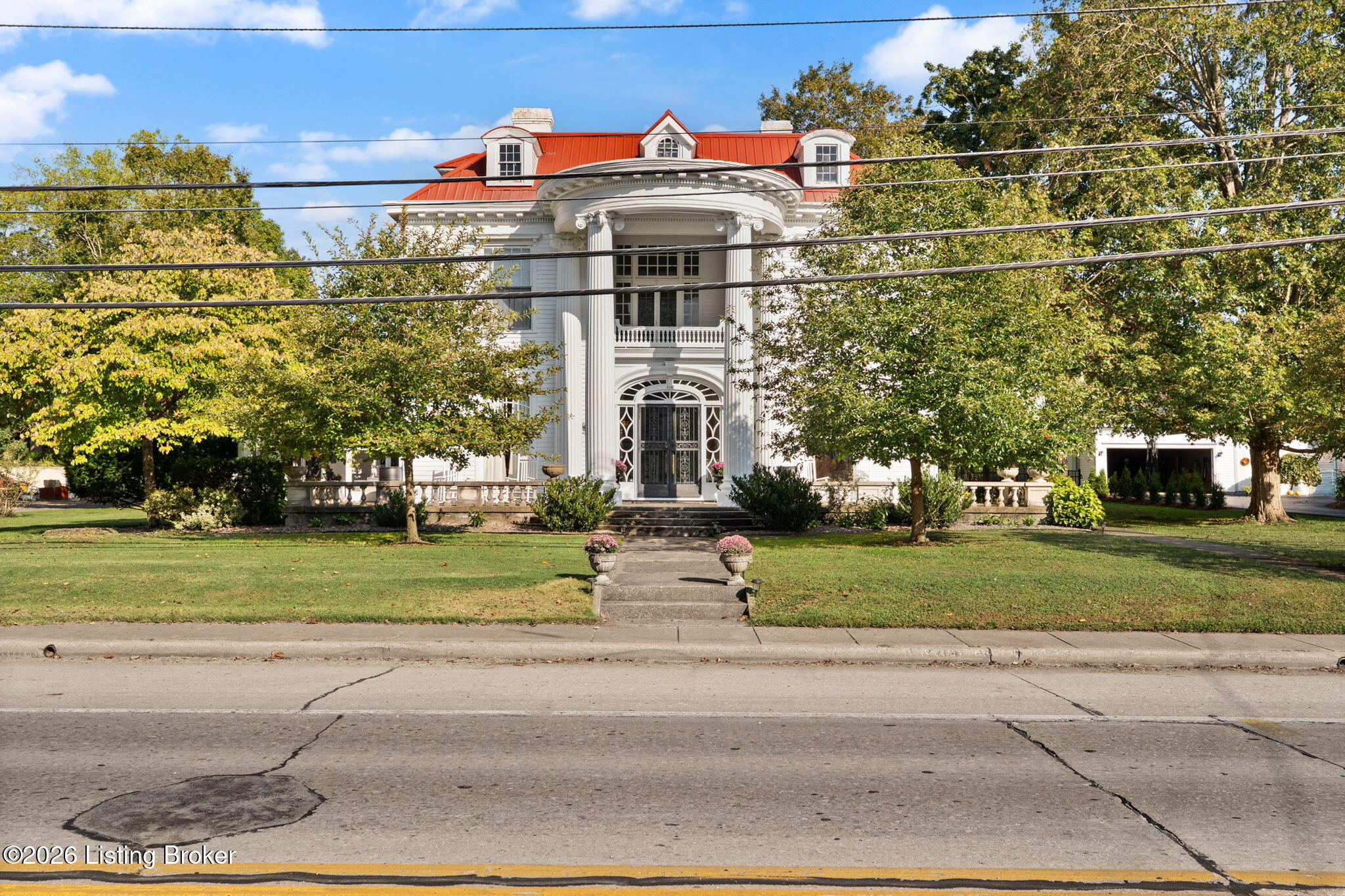 524 N Capitol Ave Property Photo 42