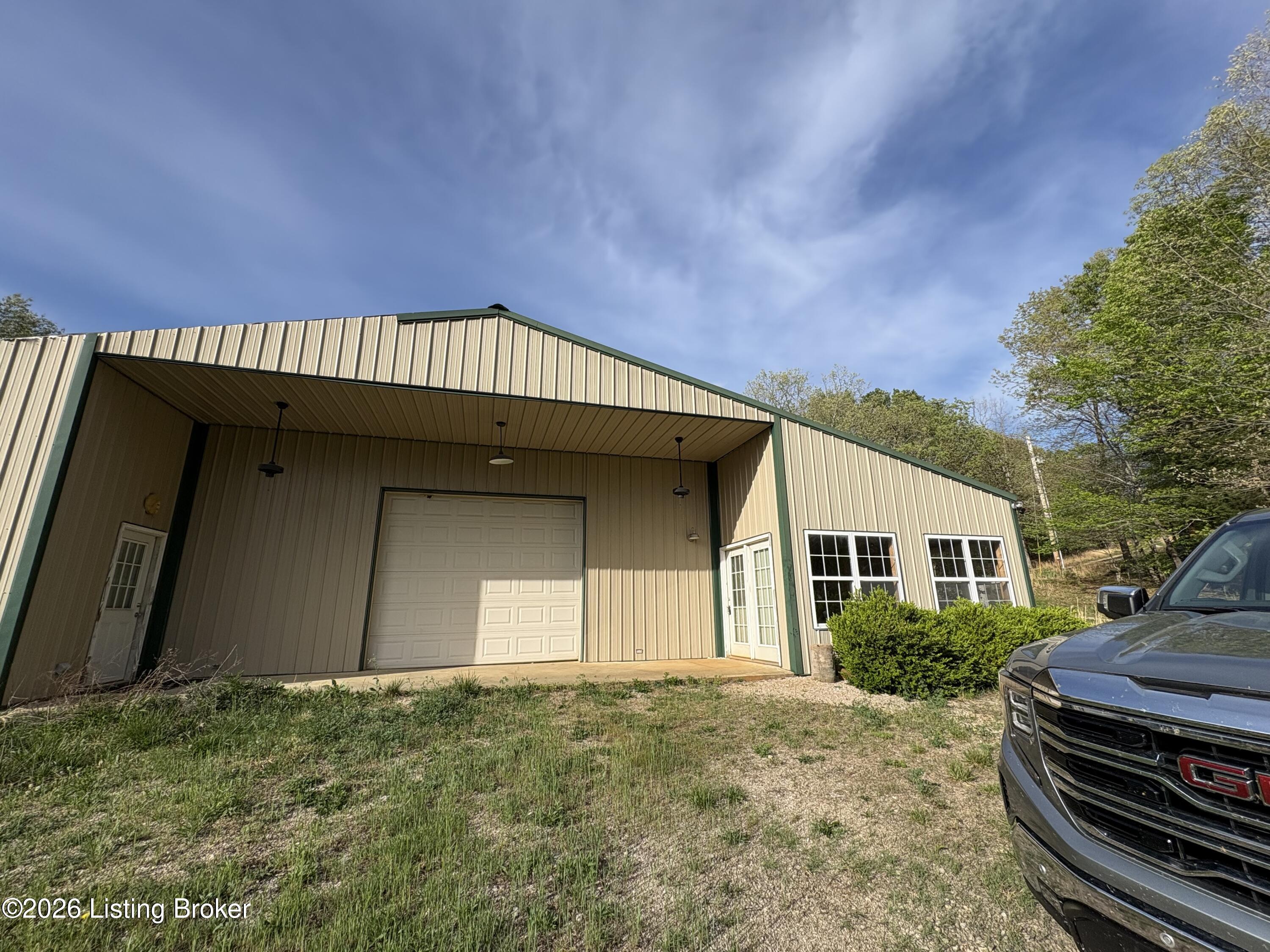 1012 Hardin Mill Mattingly Rd Property Photo 4