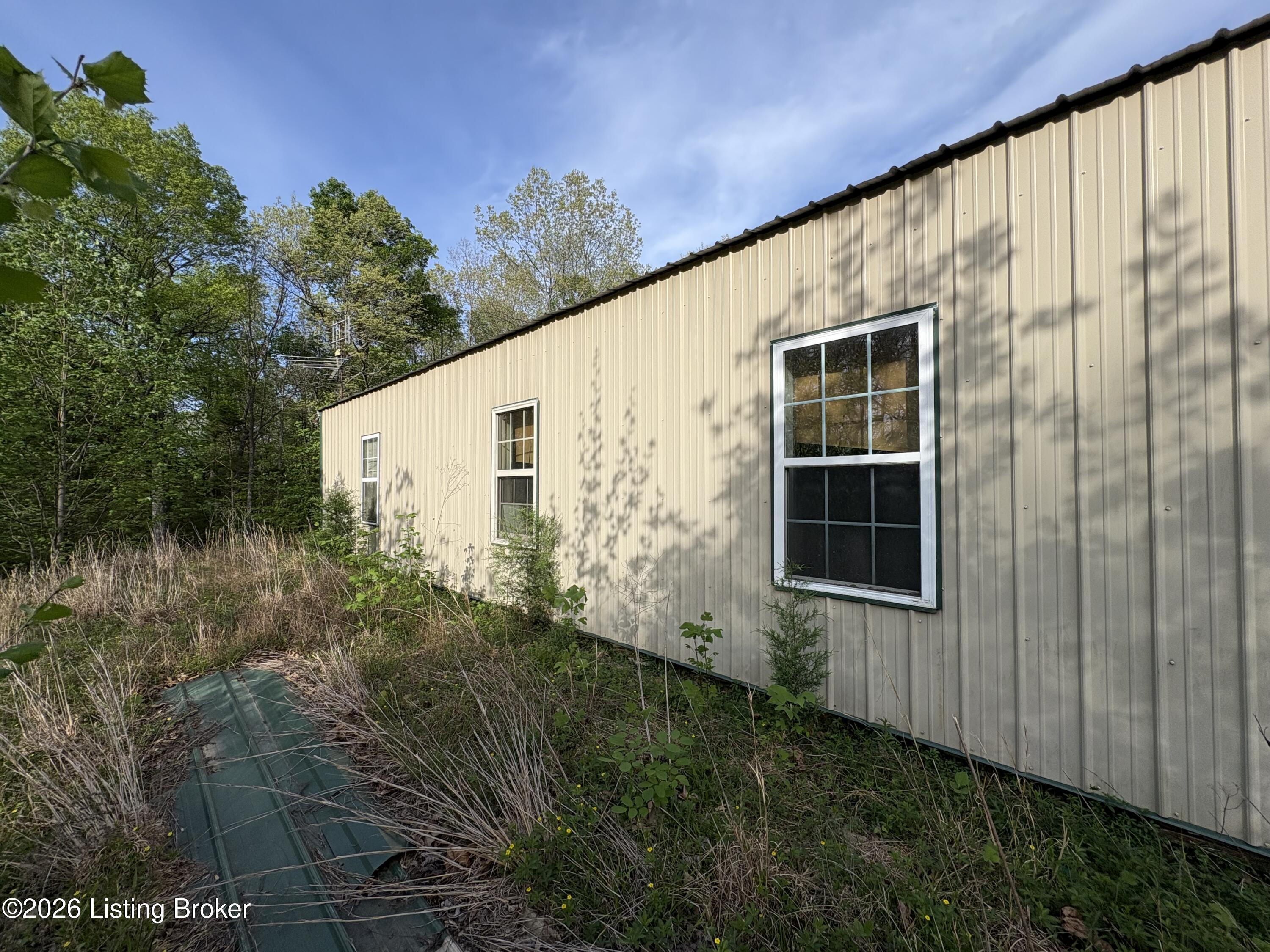 1012 Hardin Mill Mattingly Rd Property Photo 5