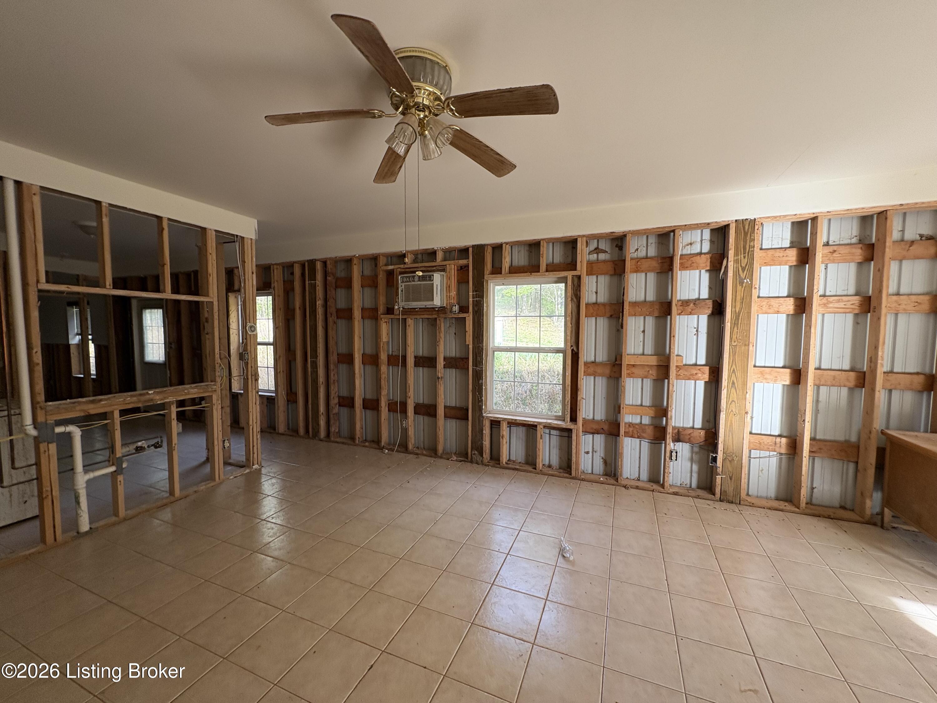 1012 Hardin Mill Mattingly Rd Property Photo 16