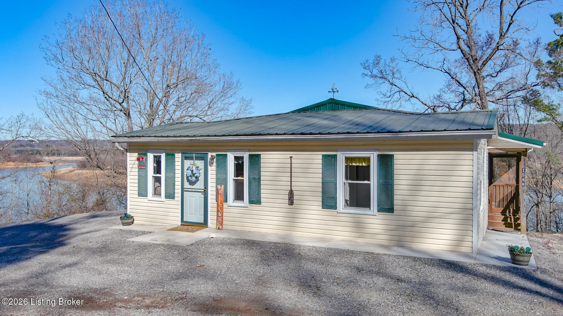 1588 Robbin Ln Property Photo 18