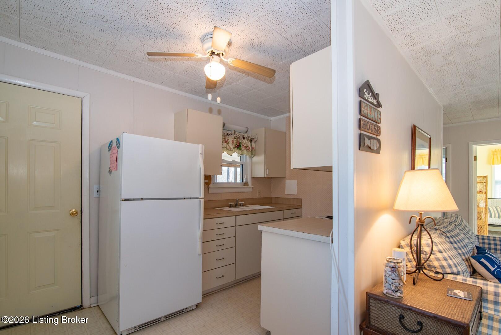 1588 Robbin Ln Property Photo 24