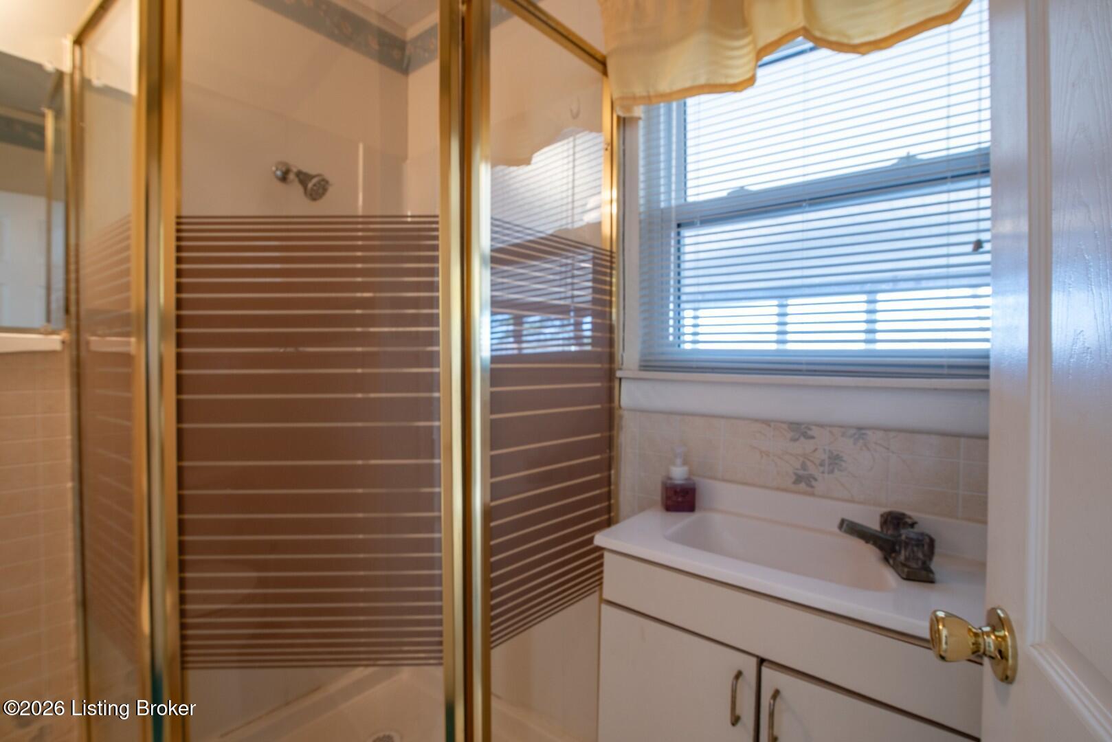 1588 Robbin Ln Property Photo 32